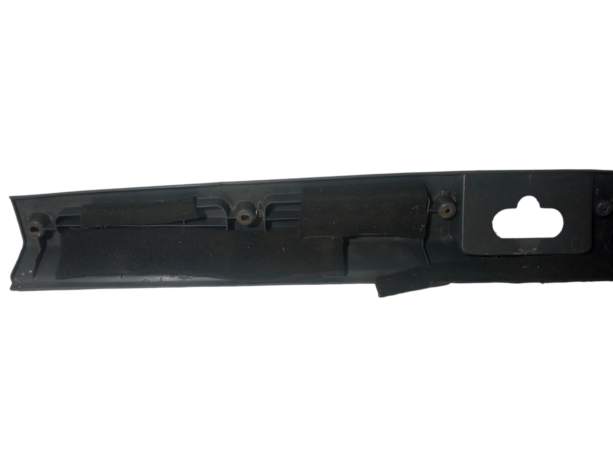 Soleira Porta Malas Kia Sportage 1998 1999 2000 2001 Cinsa Escuro 6