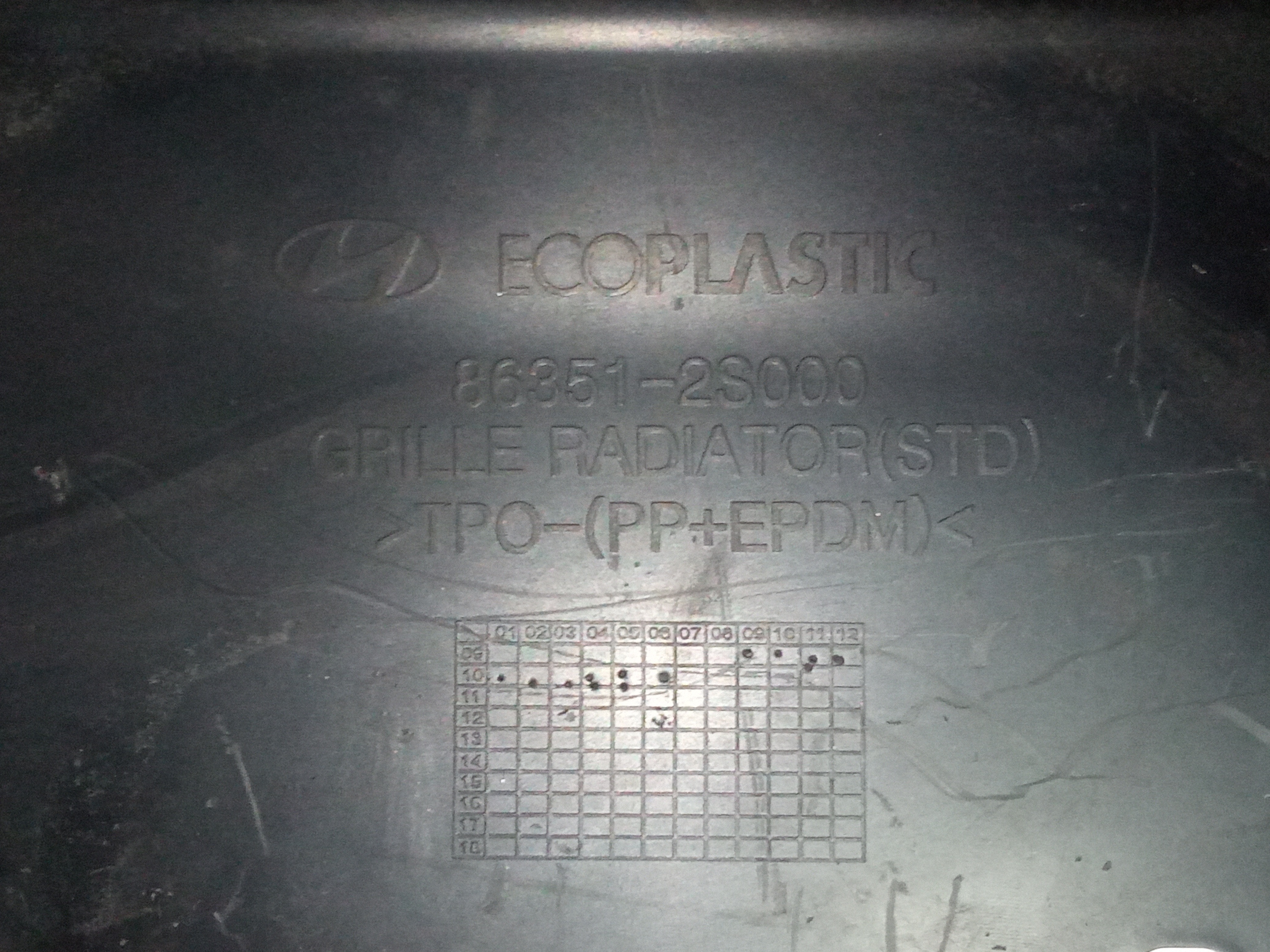 Grade Dianteira Superior Emblema Hyundai Ix35 2011 A 2015  Preto Fosco 3