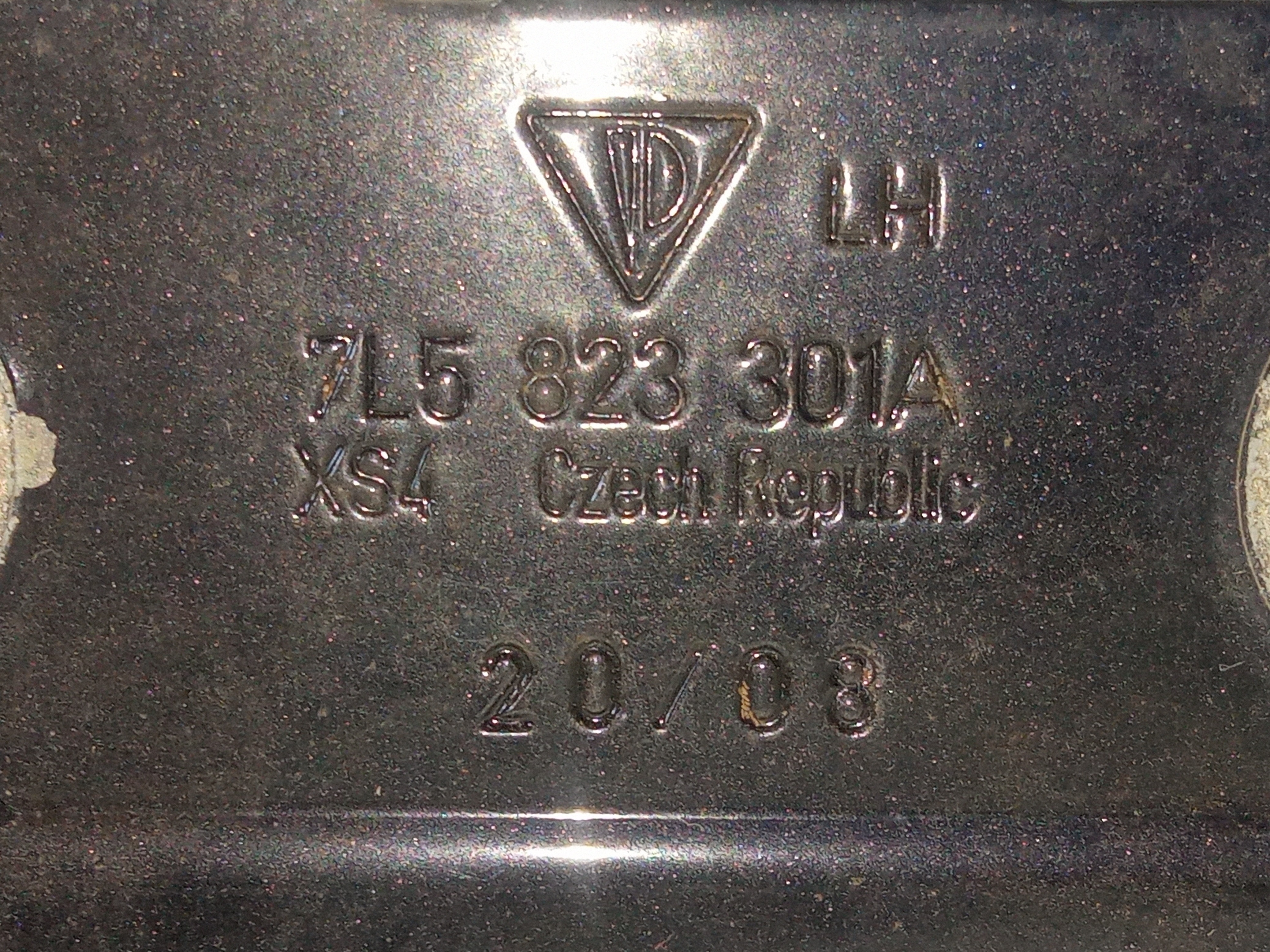 Braco Dobradica Esquerda Capo Porsche Cayenne 2009 Original 3