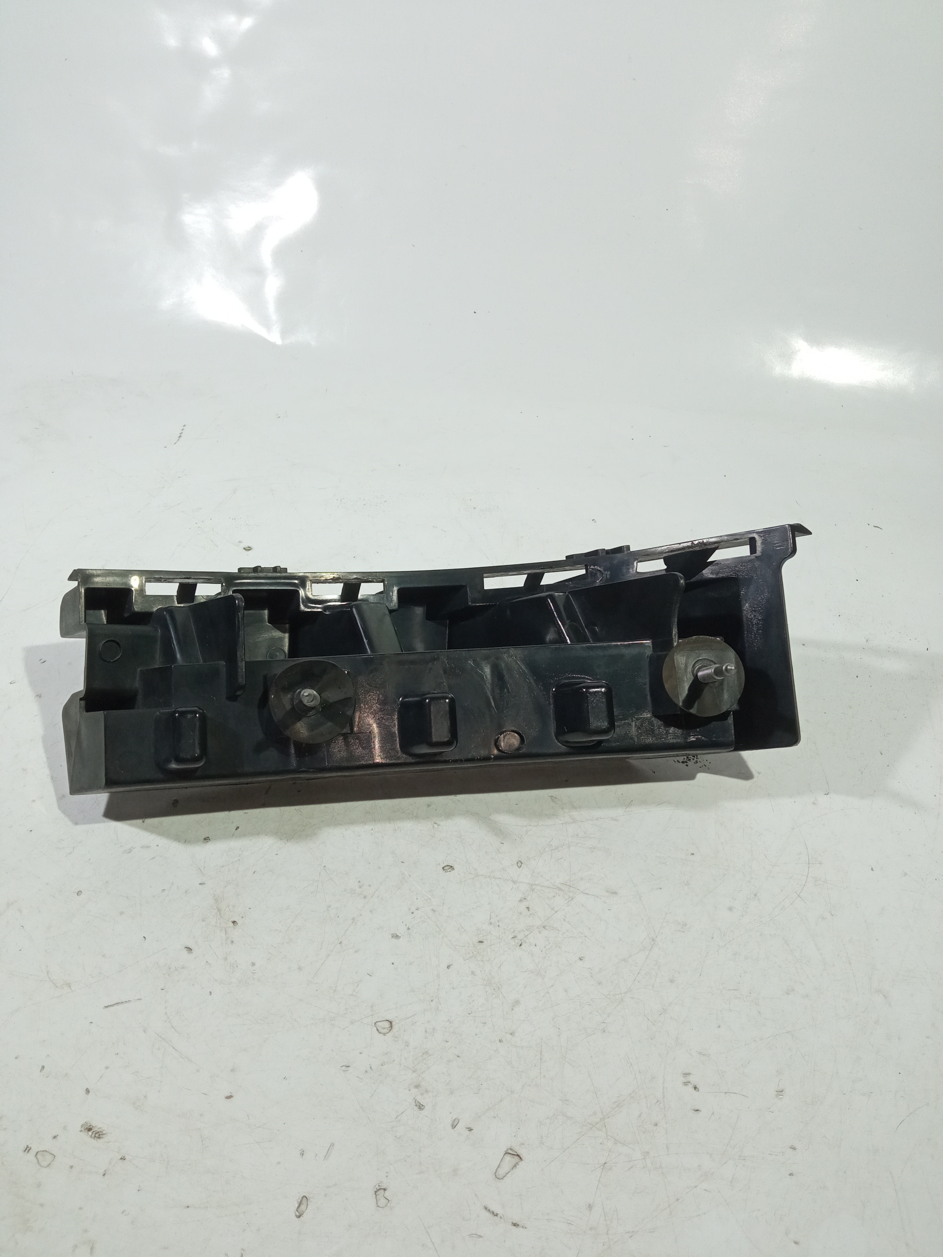 Suporte Esquerdo Parachoque Traseiro Mercedes E350 09/13 3