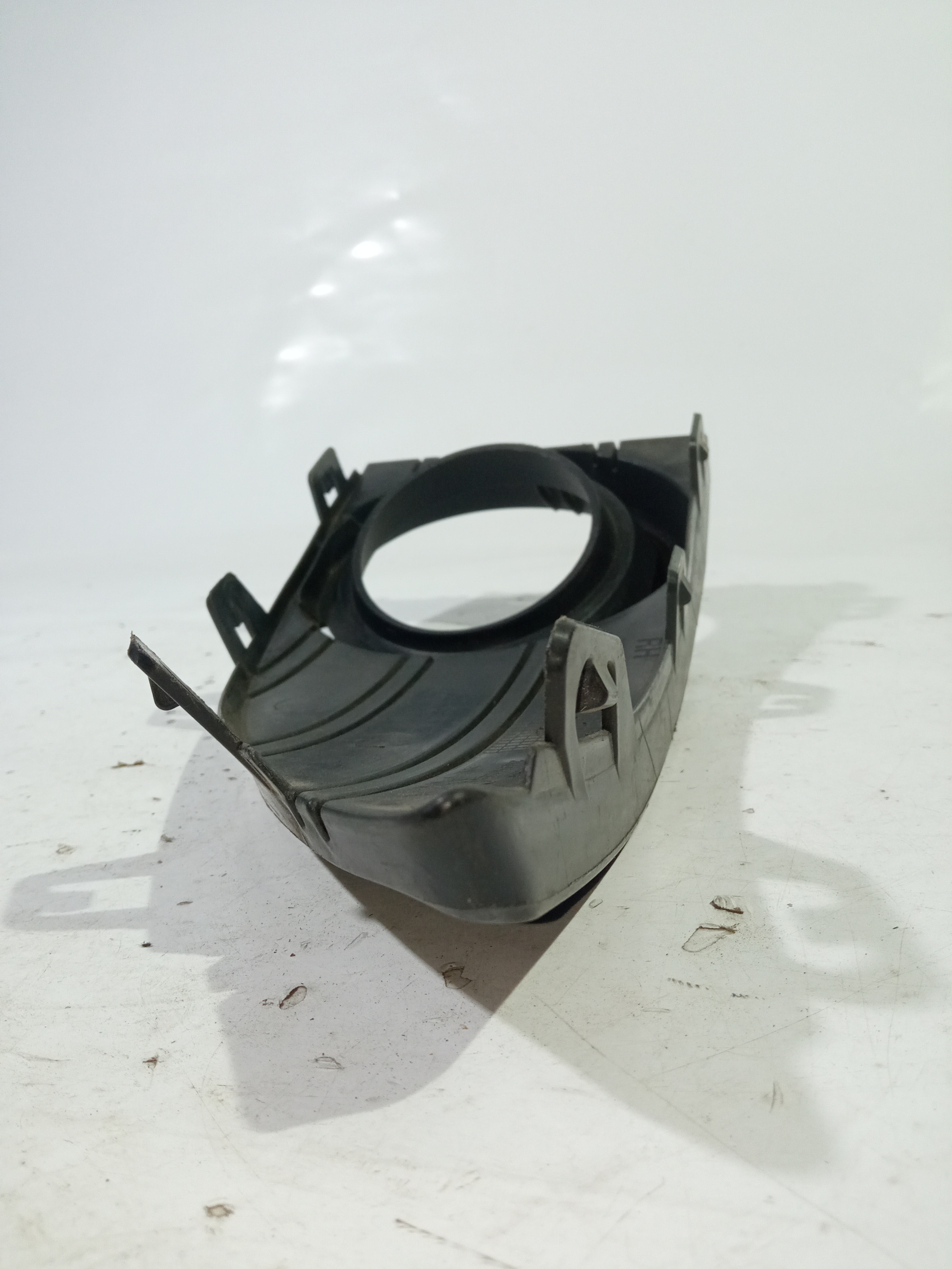 Moldura Farol De Milha Direito Renault Fluence 2010 A 2014 Preto Direito 4