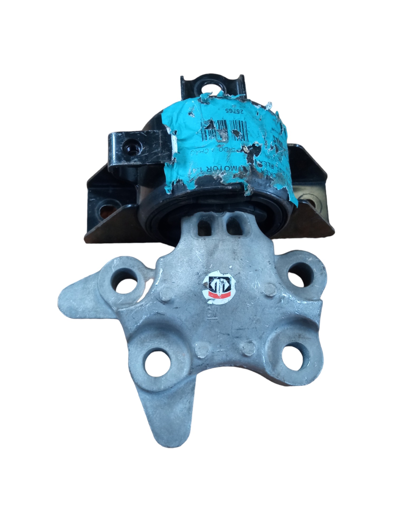 Coxim Esquerdo Do Motor Chevrolet Tracker 2016/2019 M.v