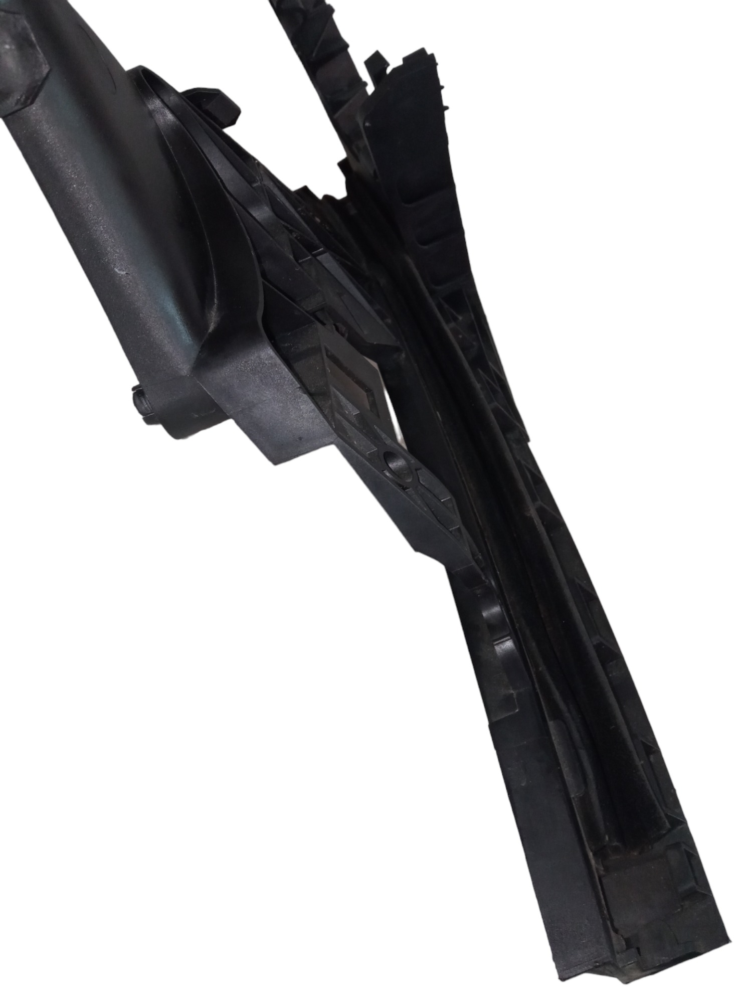 Suporte Fechadura E Guia Vidro Esquerdo Volvo S40 2007 2008 4