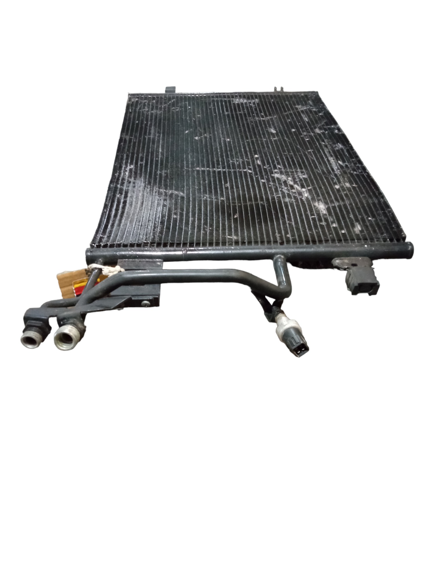 Radiador Condensador Ar Condicionado Audi A4 97/98 M.v 2