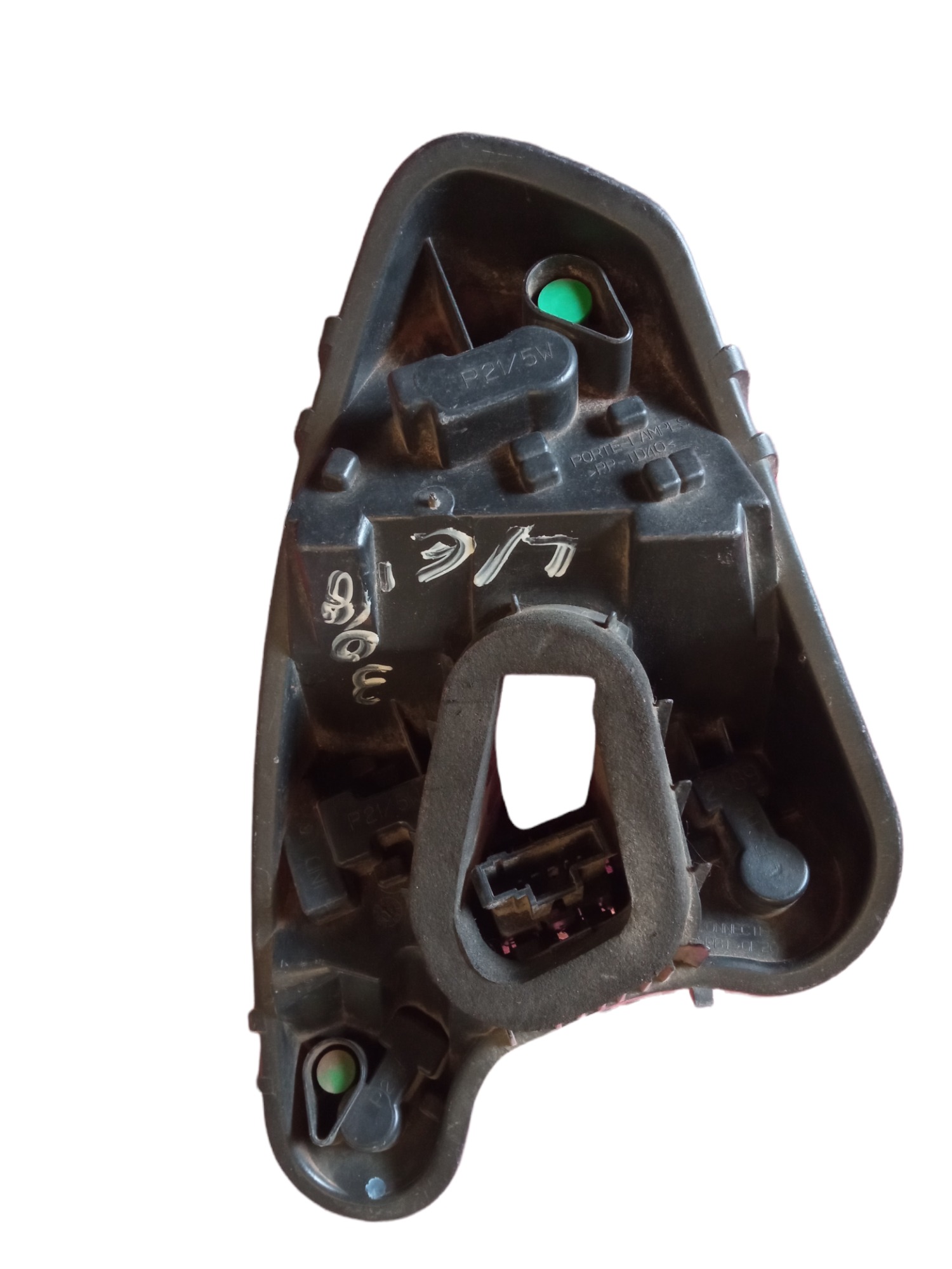 Circuito Lanterna Traseira Esquerda Peugeot 308 2
