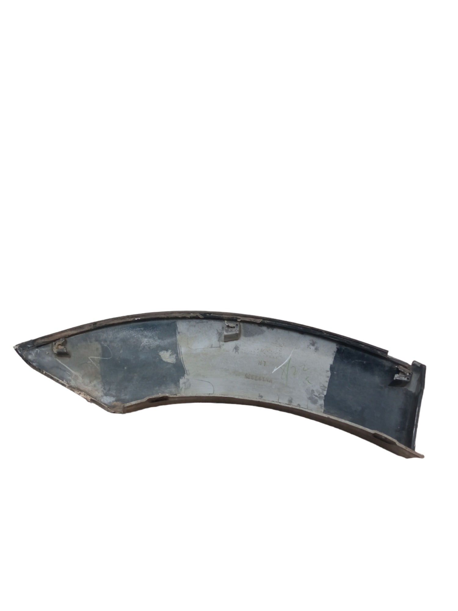 alargador paralama T/E c/avarias Mitsubishi Pajero Full 2004 4