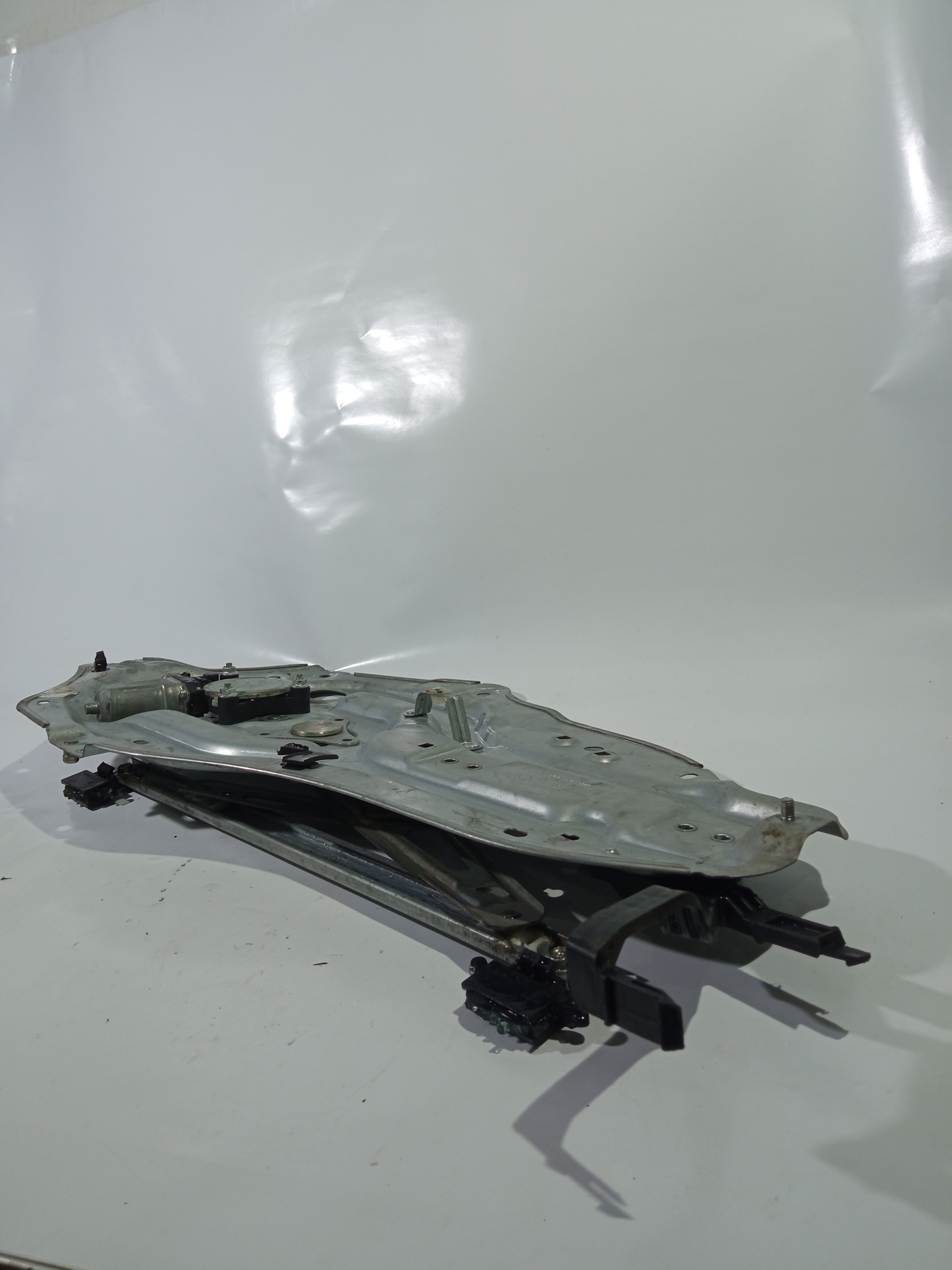 Máquina De Vidro Porta Dianteira Esquerda Kia Cerato 08/11 2