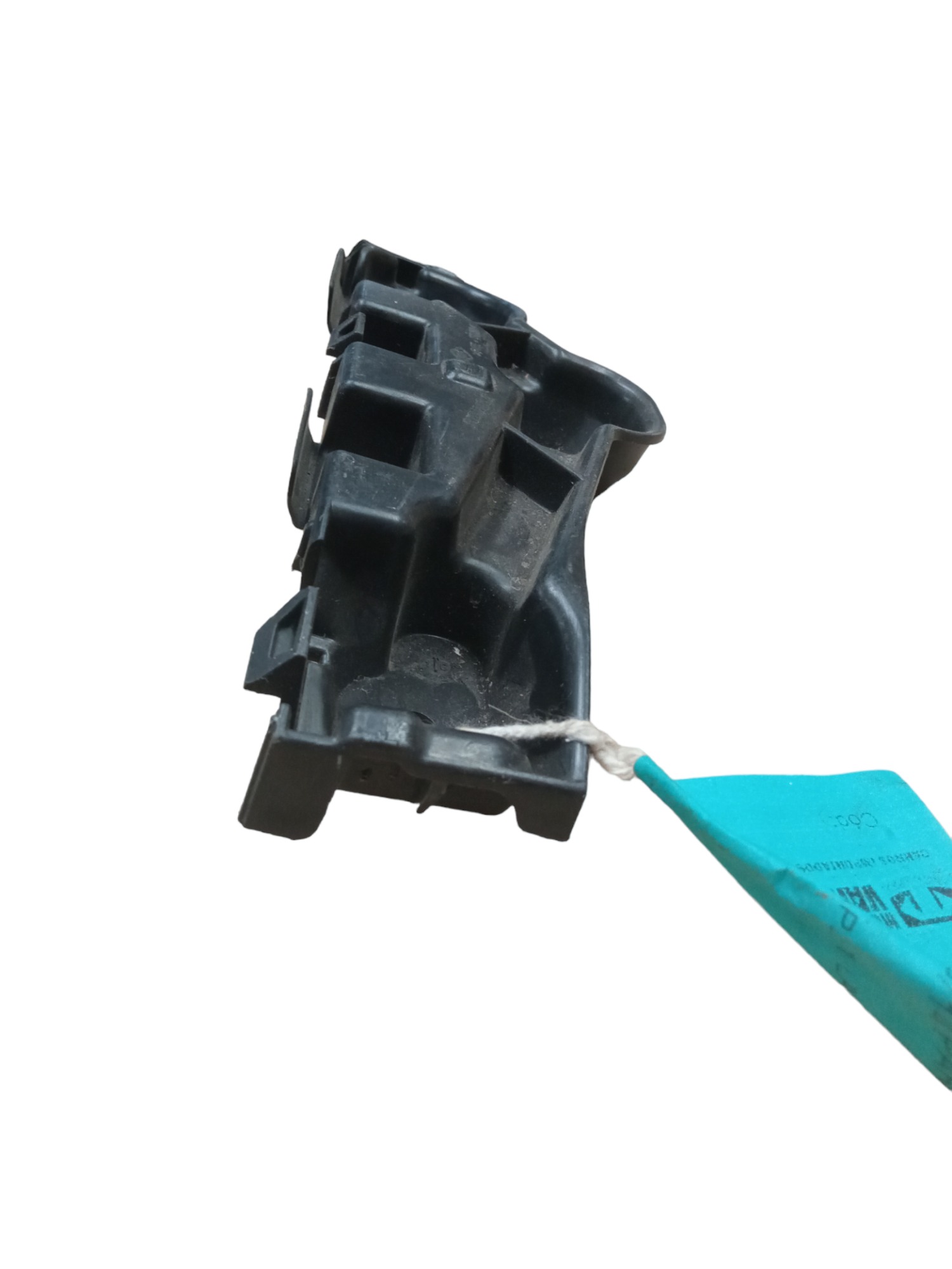 Guia parachoque dianteiro esquerdo Renault Sandero 08/14 M.V 4