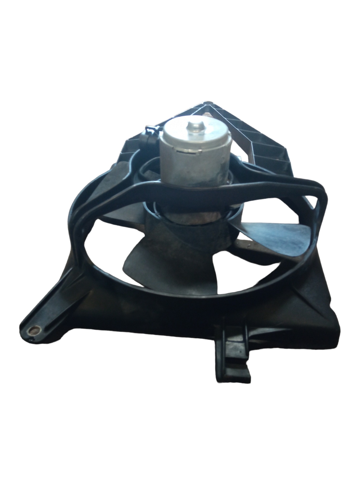Defletor Com Ventoinha Chevrolet Corsa 2000 2