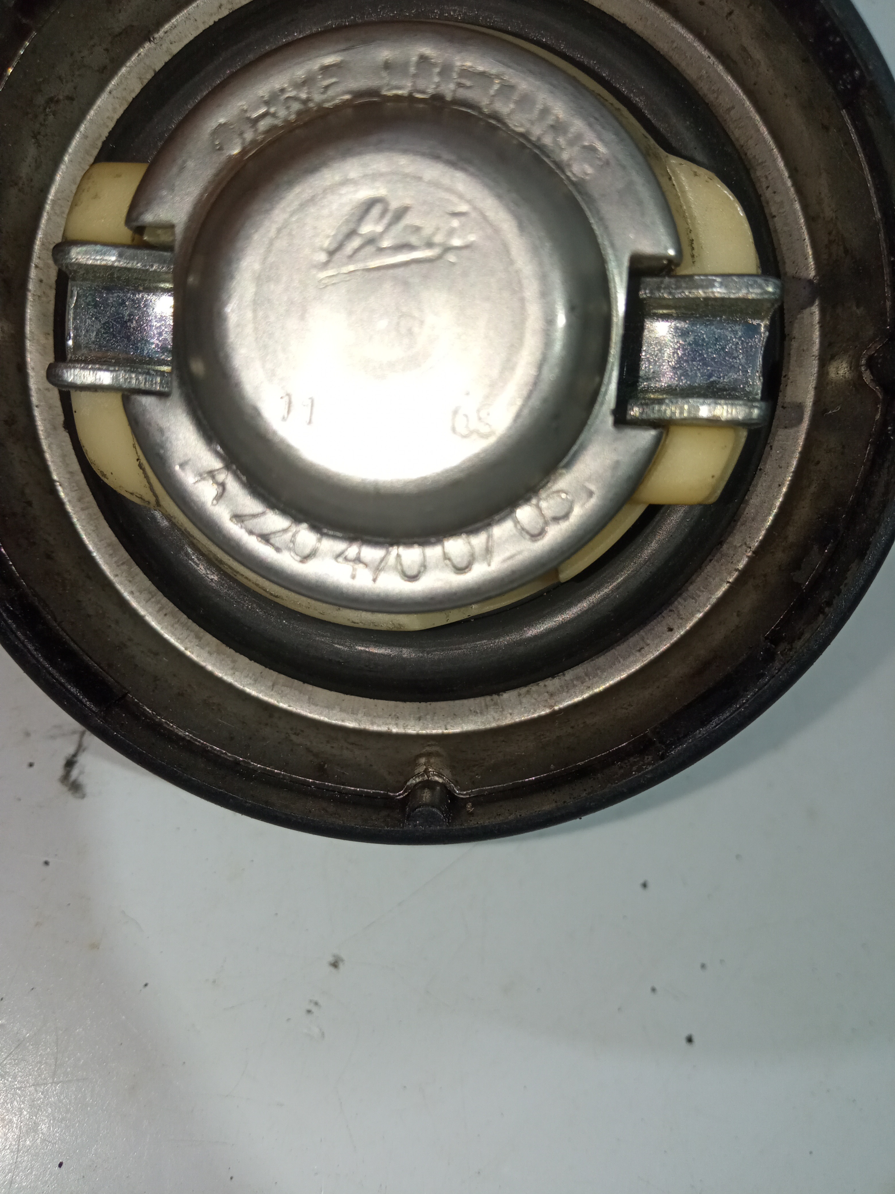 Tampa Tanque De Combustível Mercedes E350 09 A 13 Original Preto 2009 5