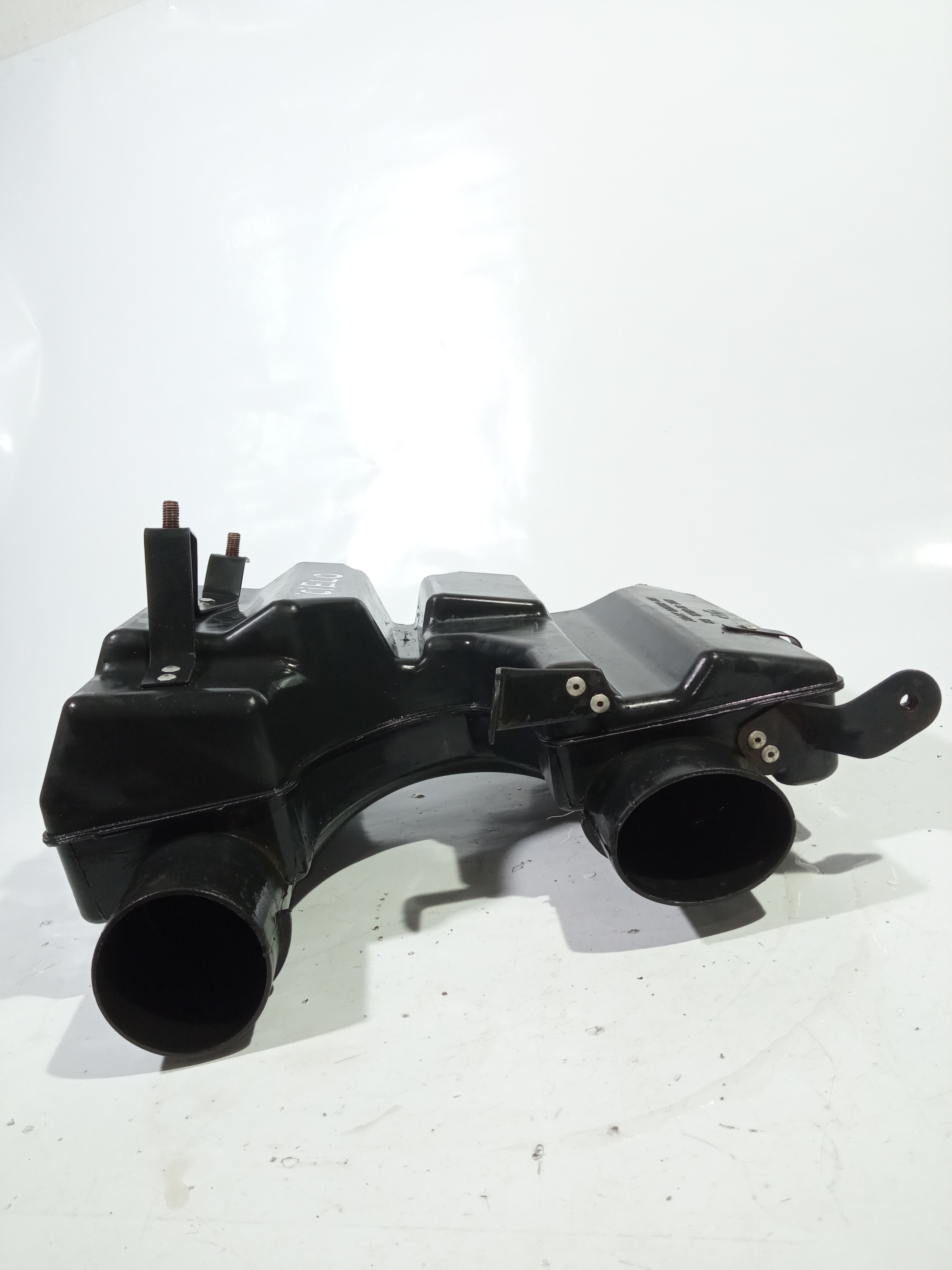 Caixa Ressonadora De Ar Original Chery Cielo 1.6 2012/2016 4