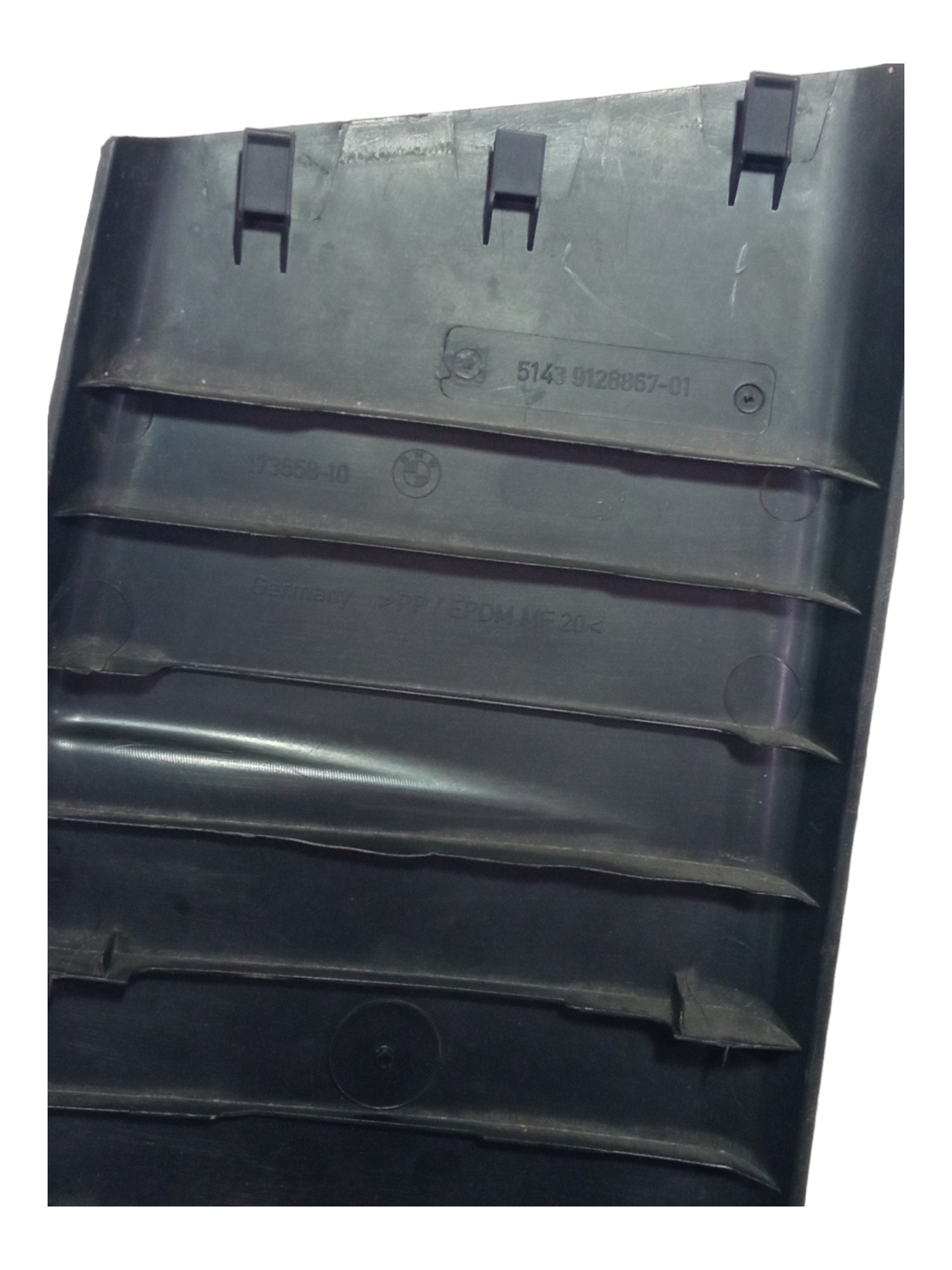 Moldura Acabamento Coluna Central Esquerda Inferior Bmw 118 Preto 5