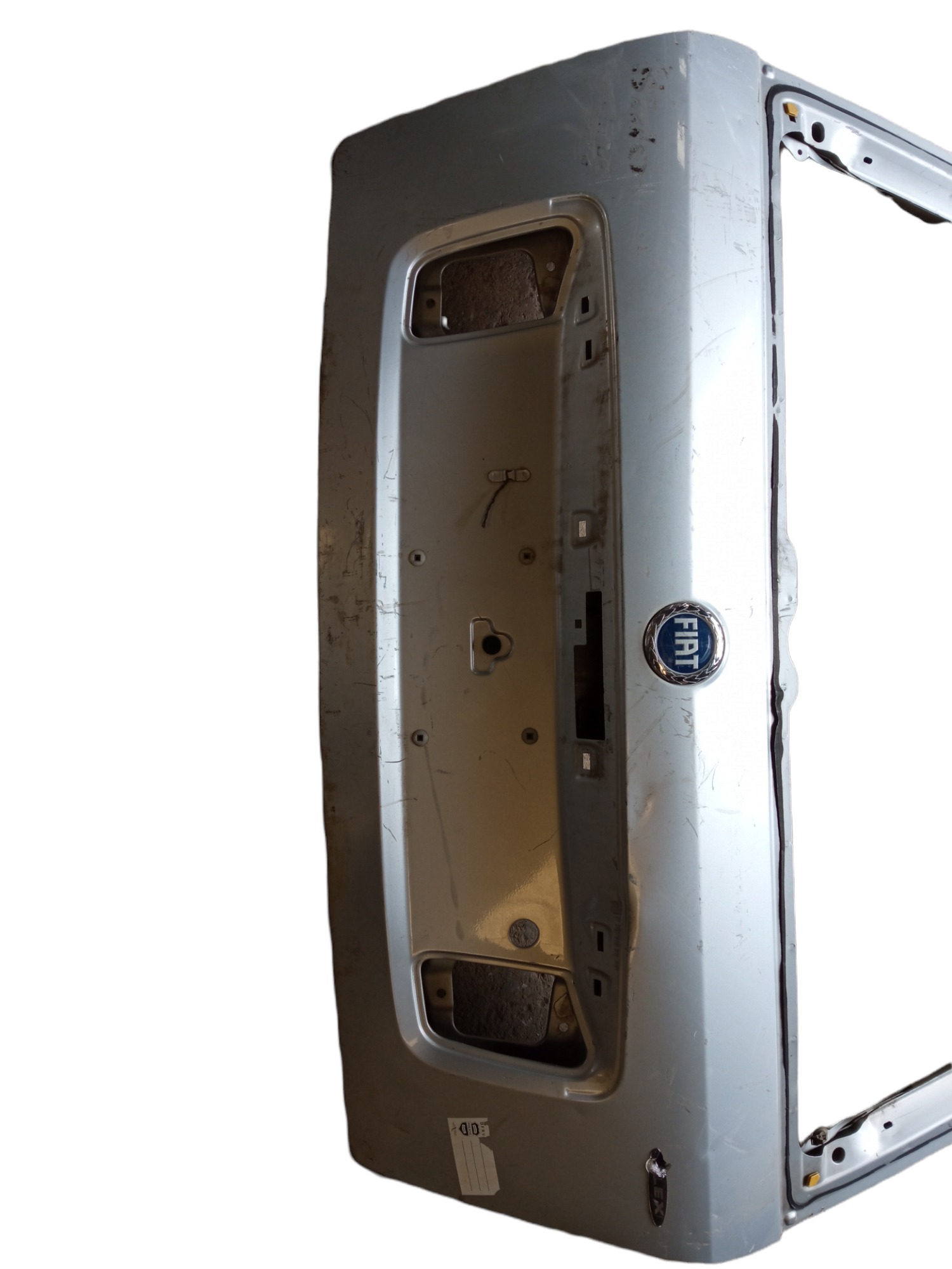 Tampa Traseira Fiat Stilo 2003 2004 2006 2007 2008 2009 9