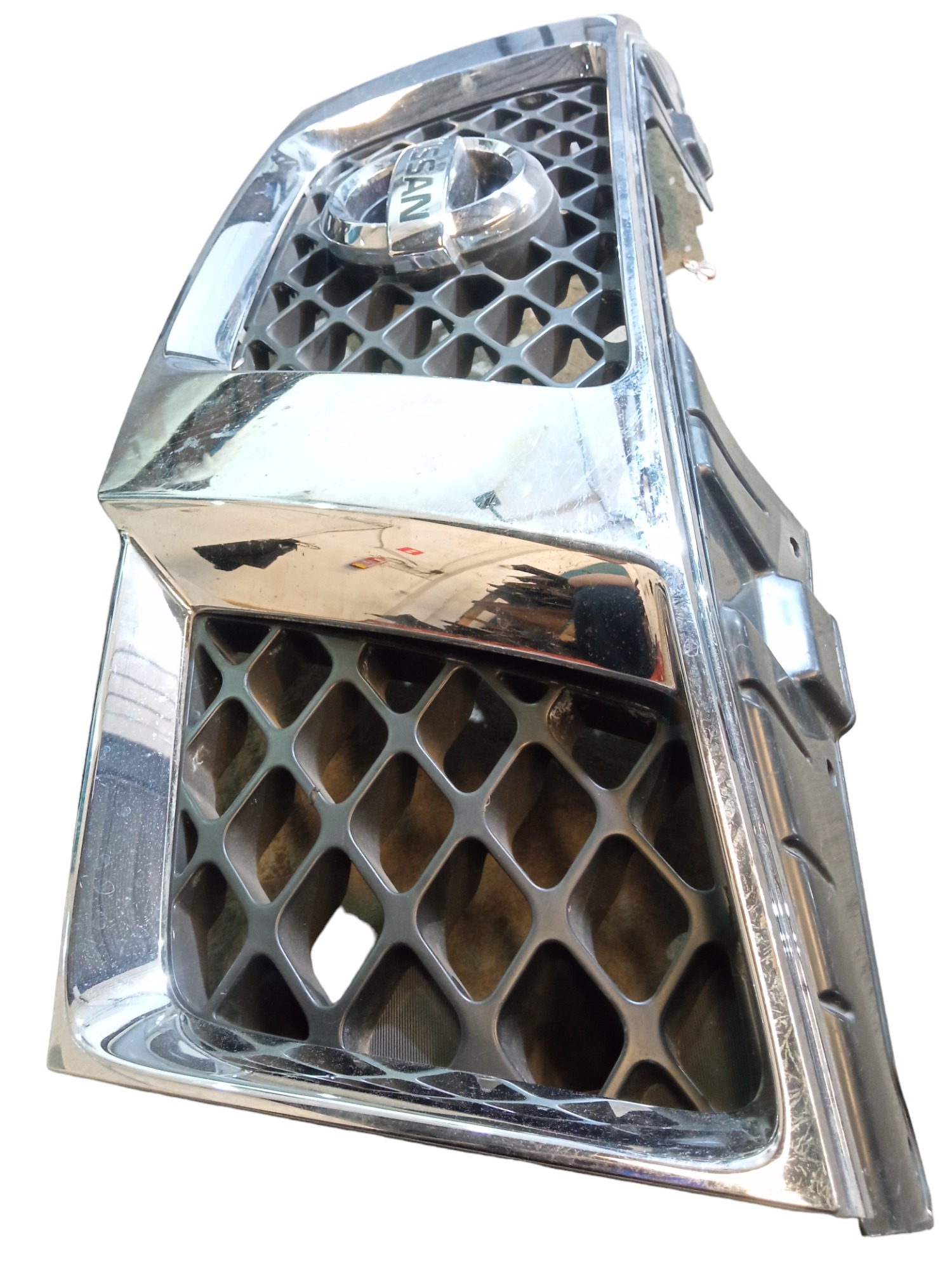 Moldura Grade Dianteira Nissan Frontier 2008 2012  Usada Cromado 3