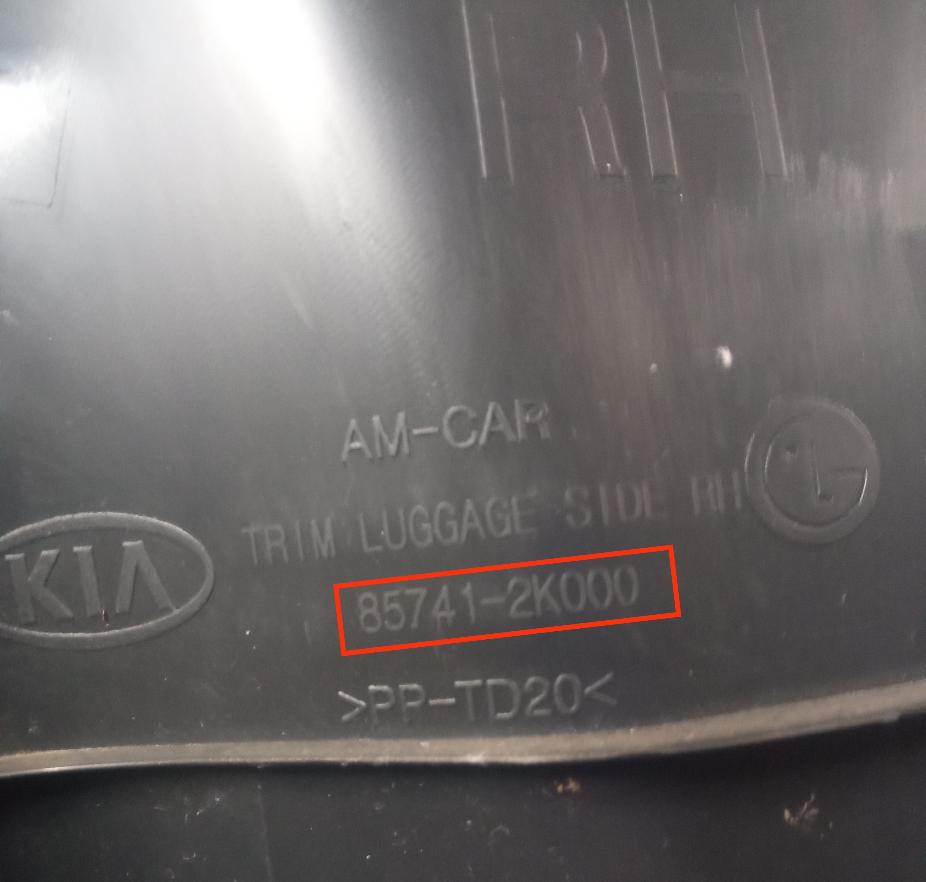 Acabamento Interno Traseiro Direito Kia Soul 2010 7