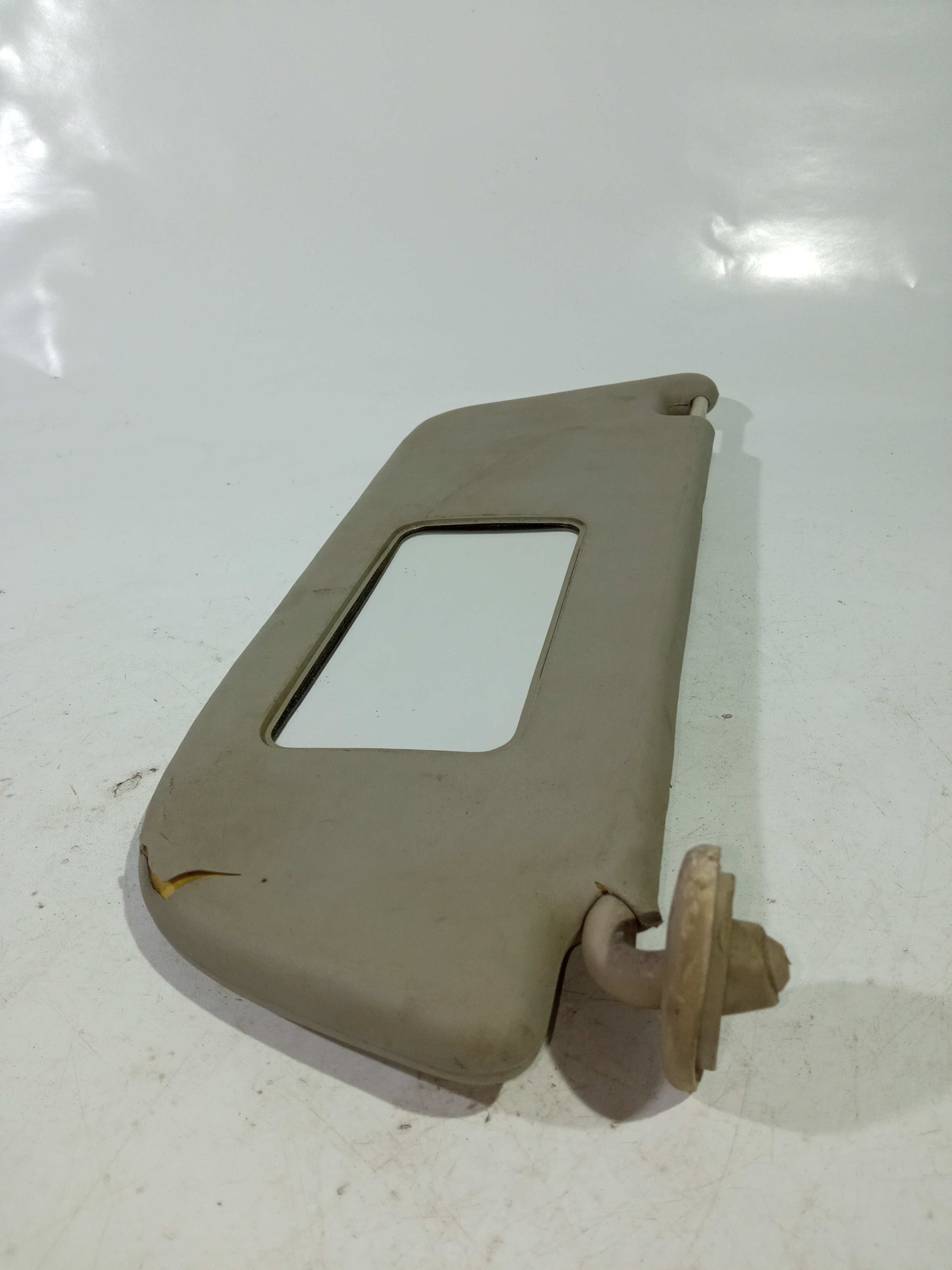 Quebra-sol Direito Original Chevrolet Corsa/ Celta 2002/2012 2