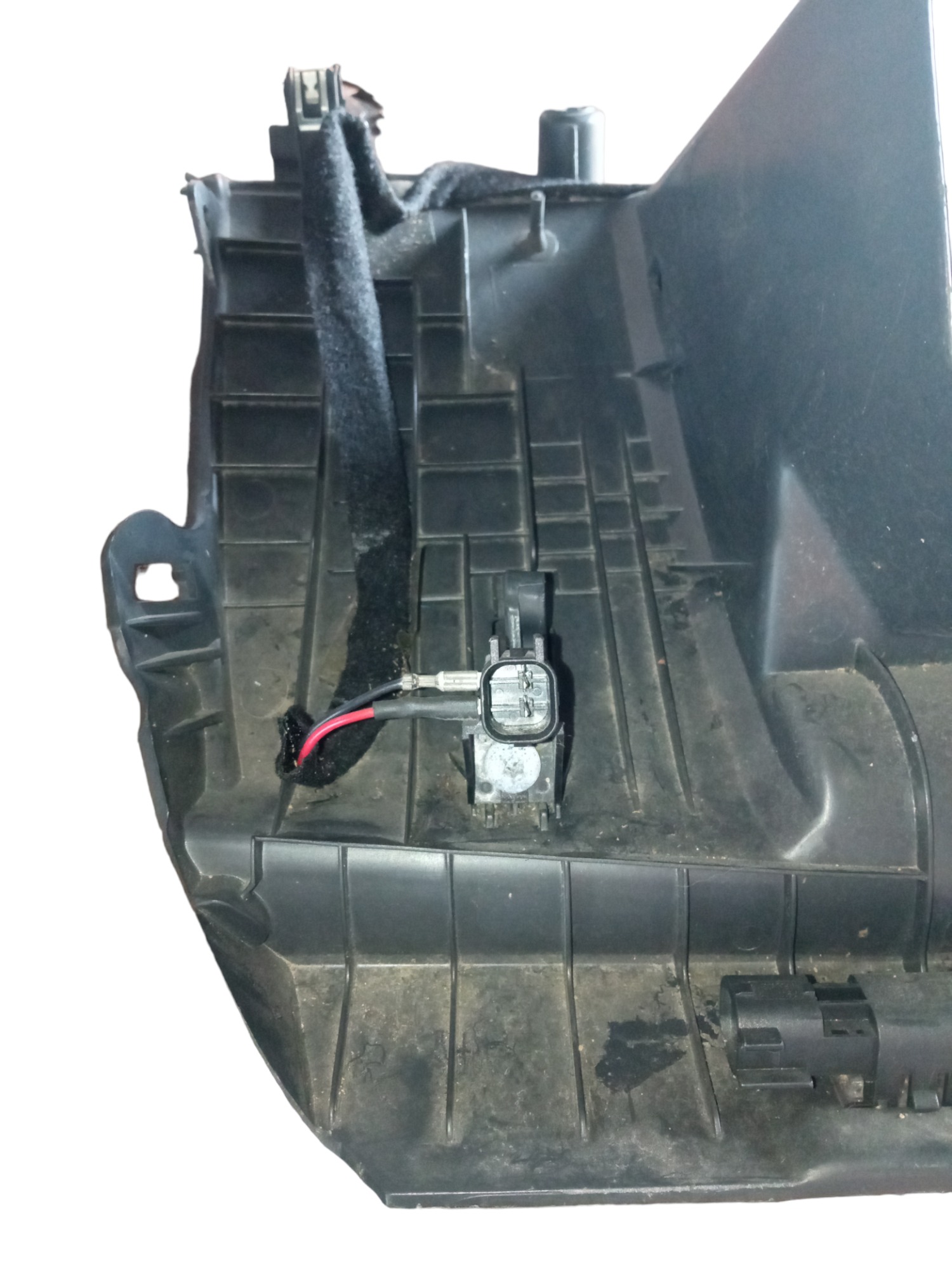 Moldura Tampa Porta Luvas Volvo T5 S40 V50 C30  2005. M.v 6