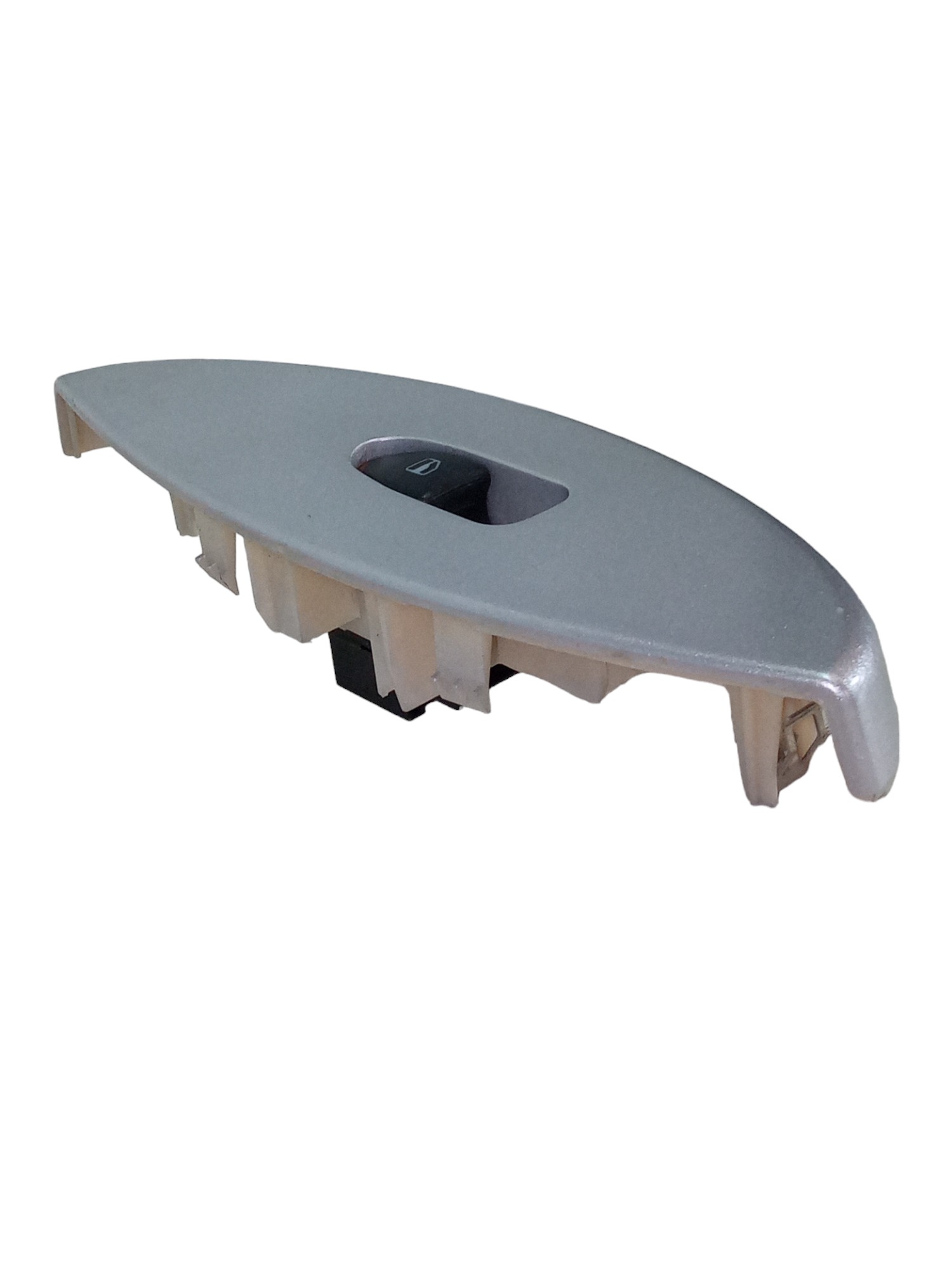 Moldura Botao Vidro Traseiro Direito Lifan 320 2010 A 2012 3