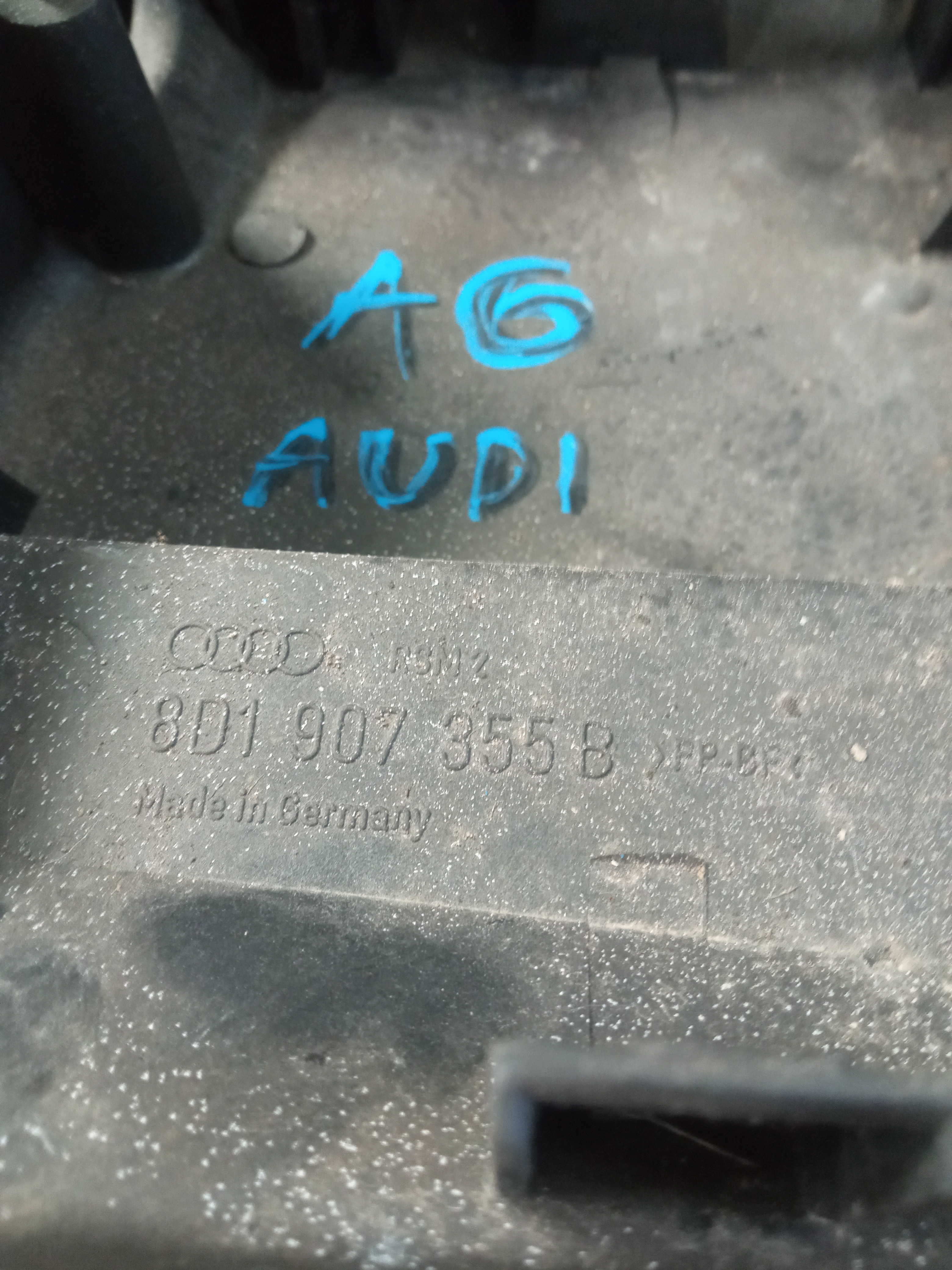 Tampa Caixa Módulo De Injeção Original Audi A6 2000 3
