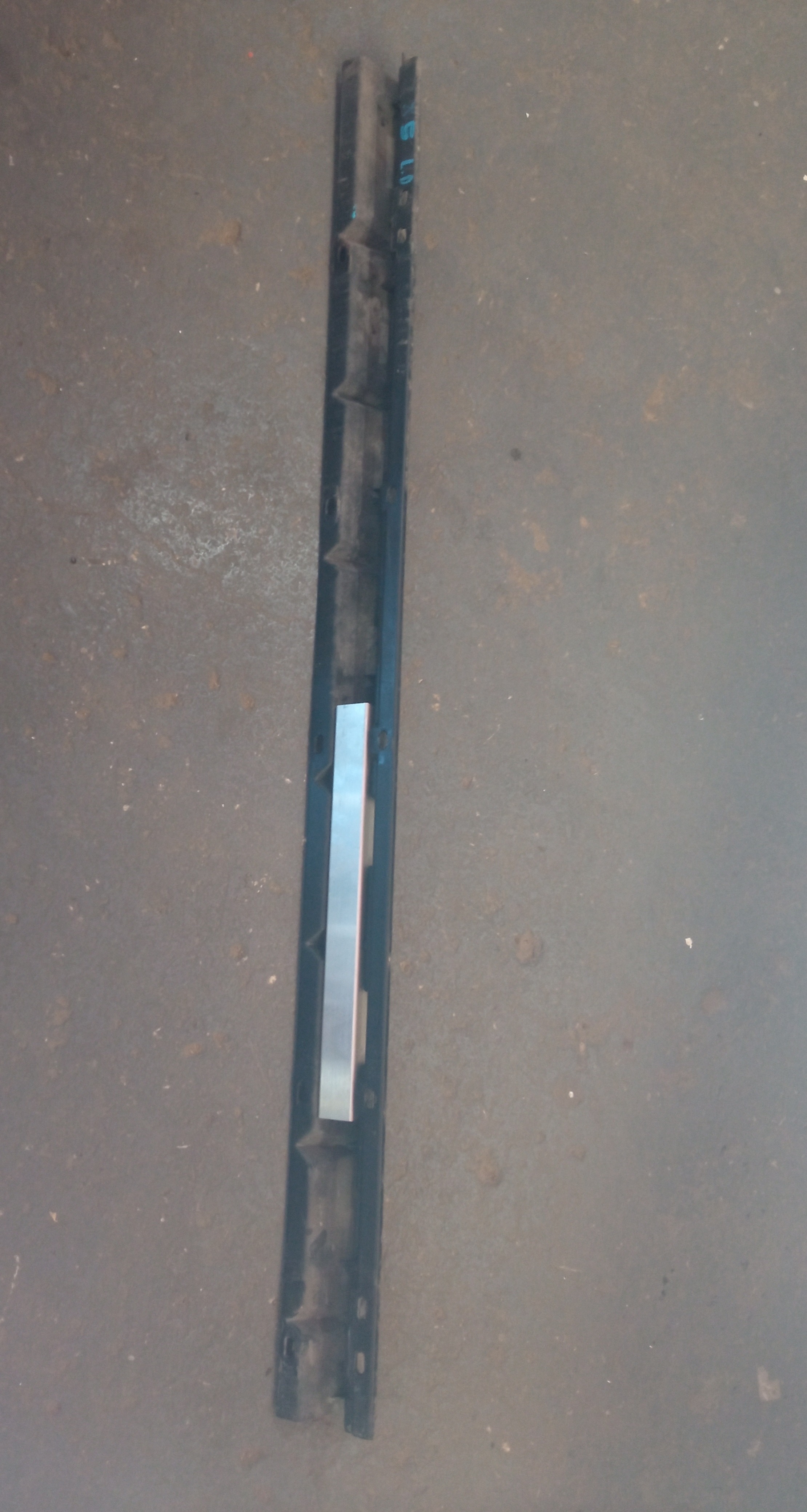 Suporte Spoiler Lado Direito Bmw X5 2005. M.v 3