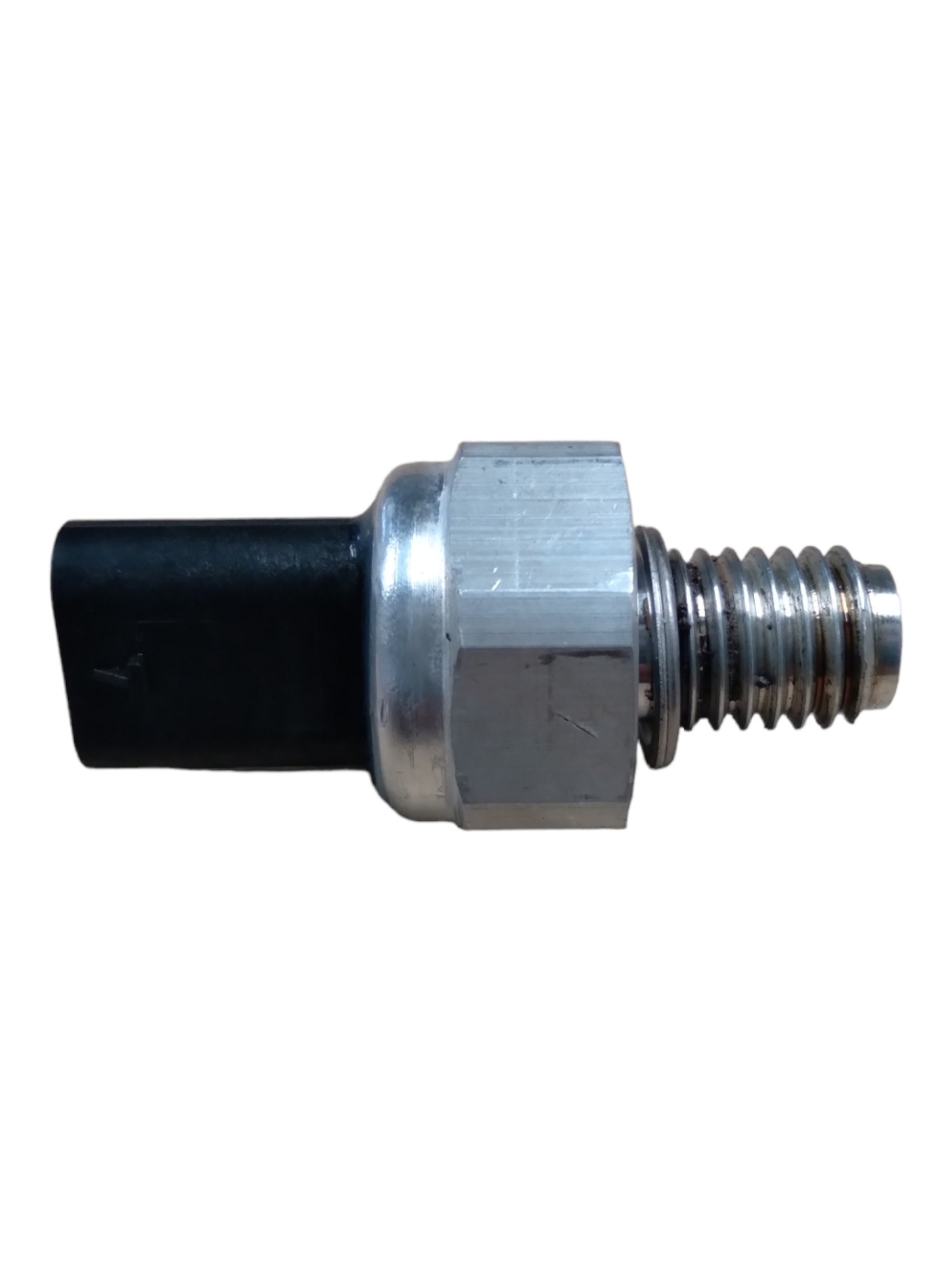 Sensor Pressão Óleo Do Motor Gm Tracker Cruze 16/18 1.4  M.v 3