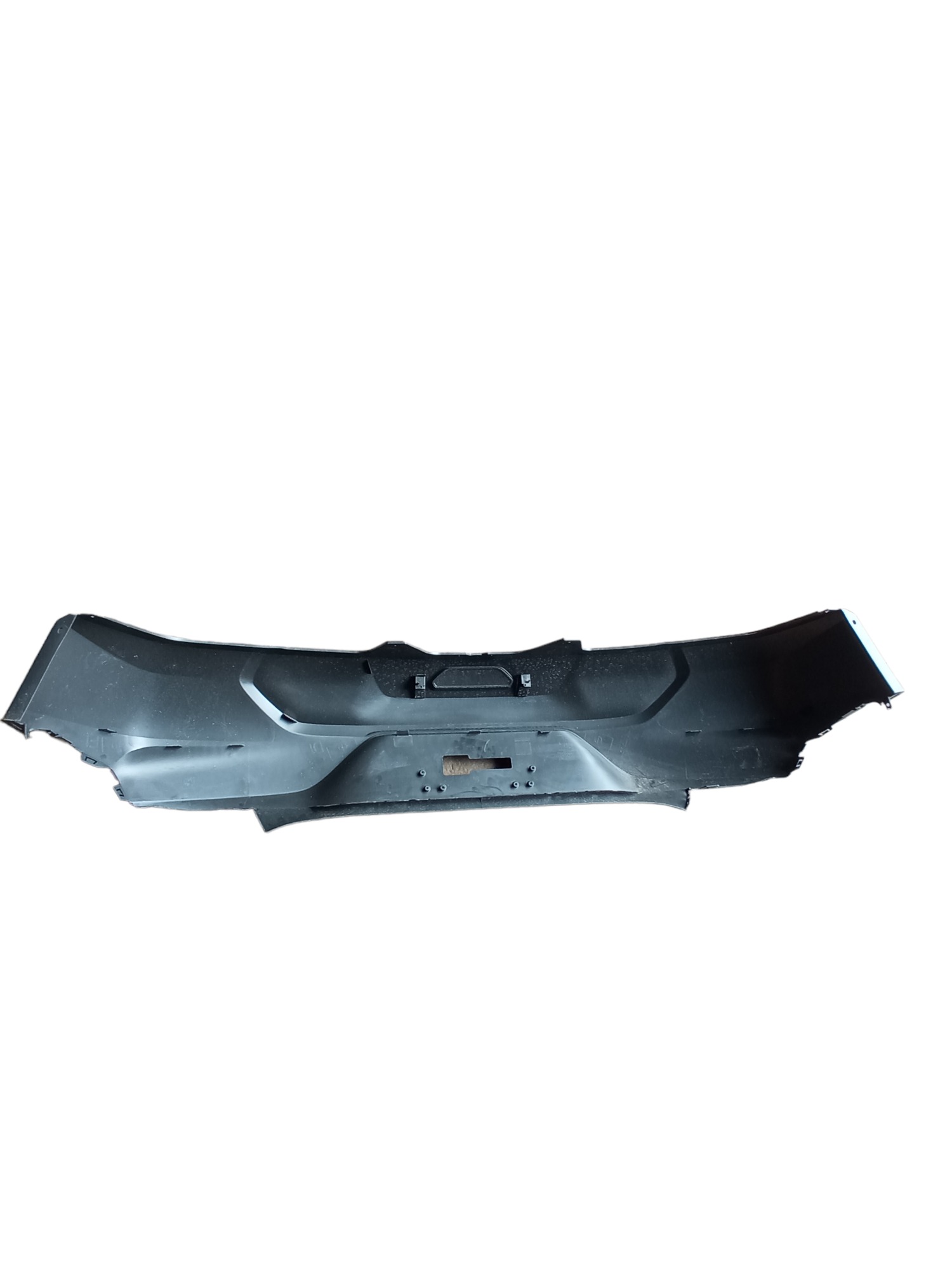 Parachoque traseiro GM Tracker 20/22 s/sensor c/detalhes 5