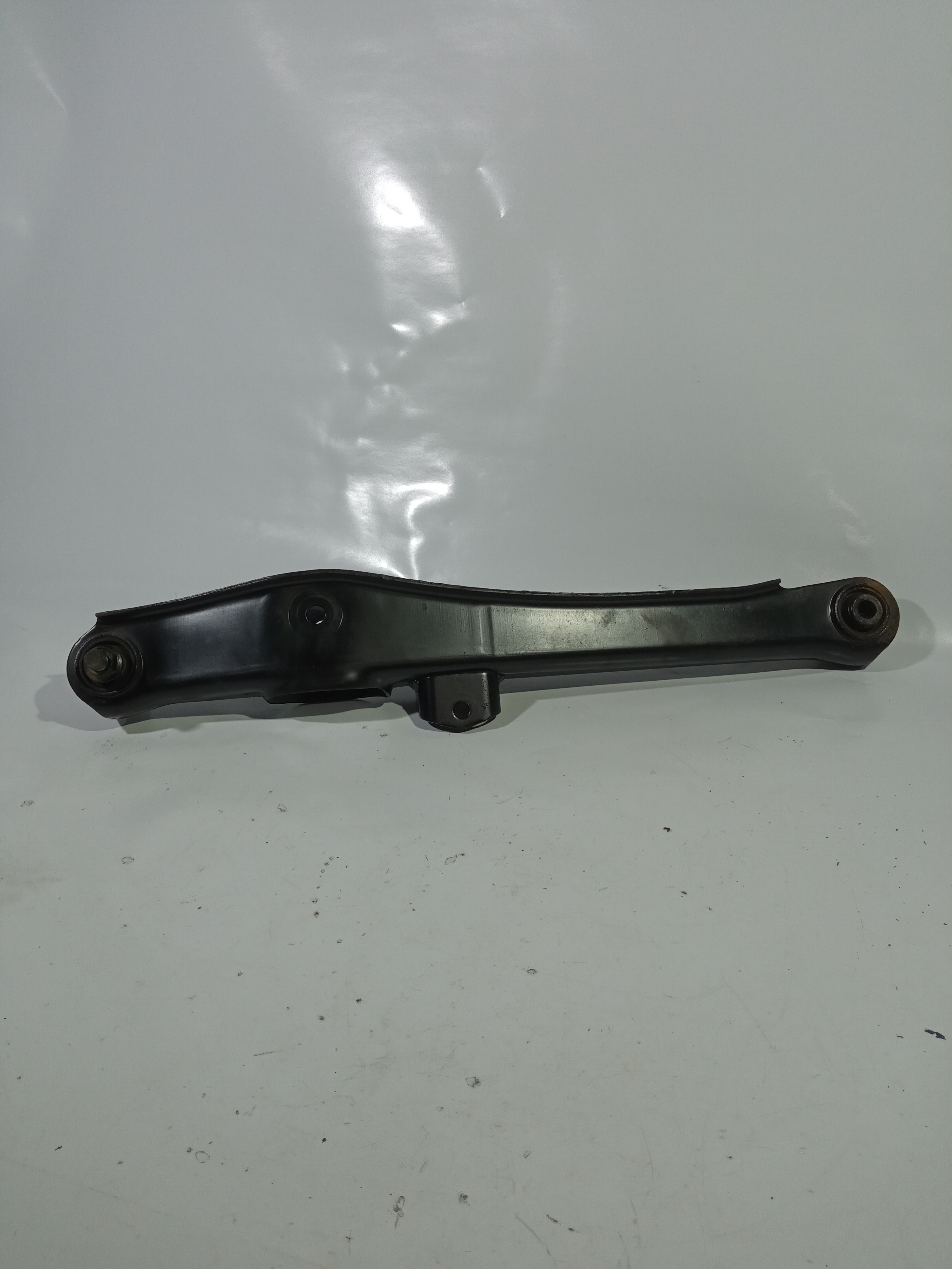 Bandeja Inferior Tras/esquerda Mitsubishi Lancer Gt 10/16 3