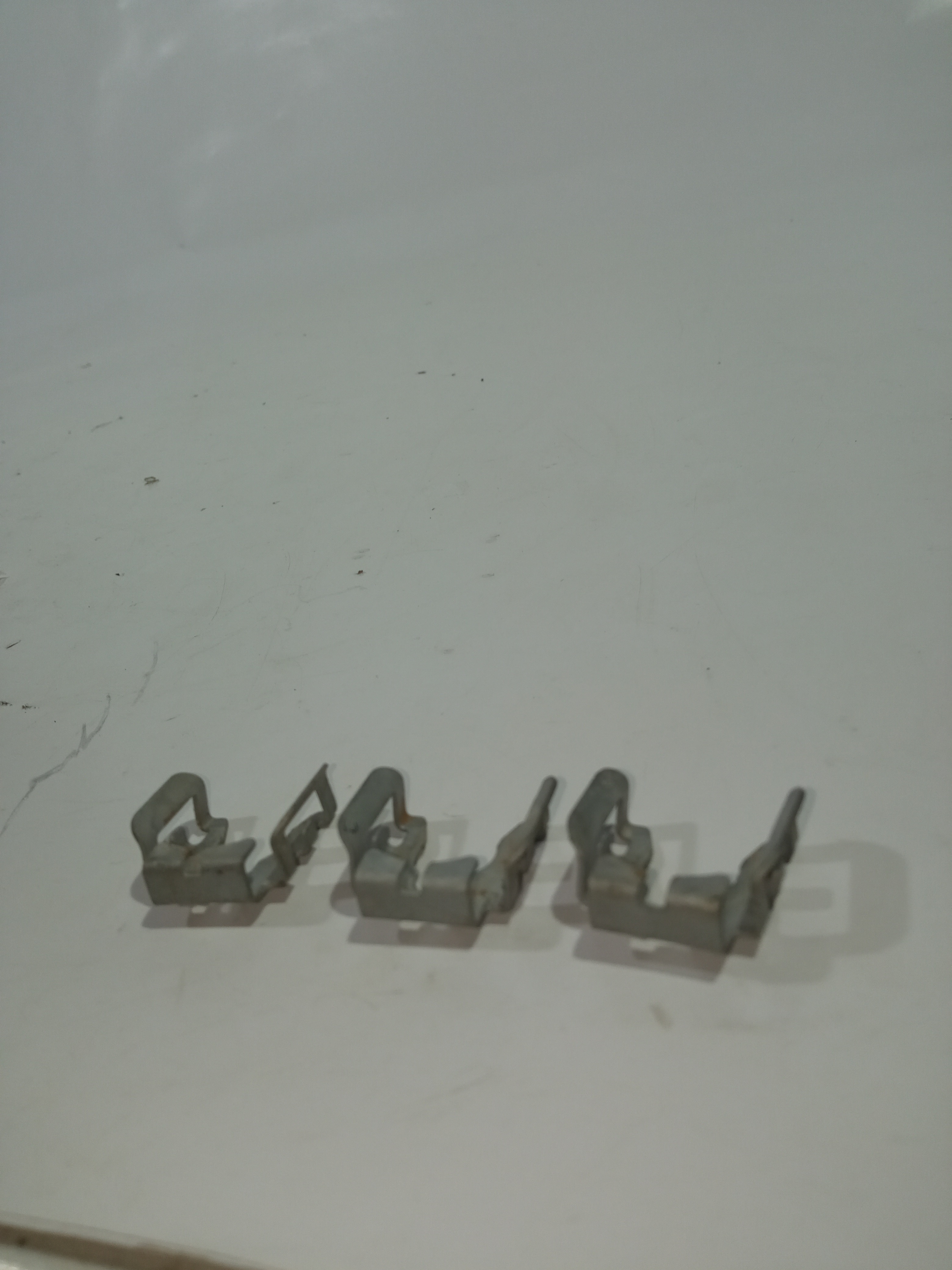 Trava Dos Bicos Injetores Vw Up Tsi/ Gol/ Fox 1.0 3cc 14/19 4
