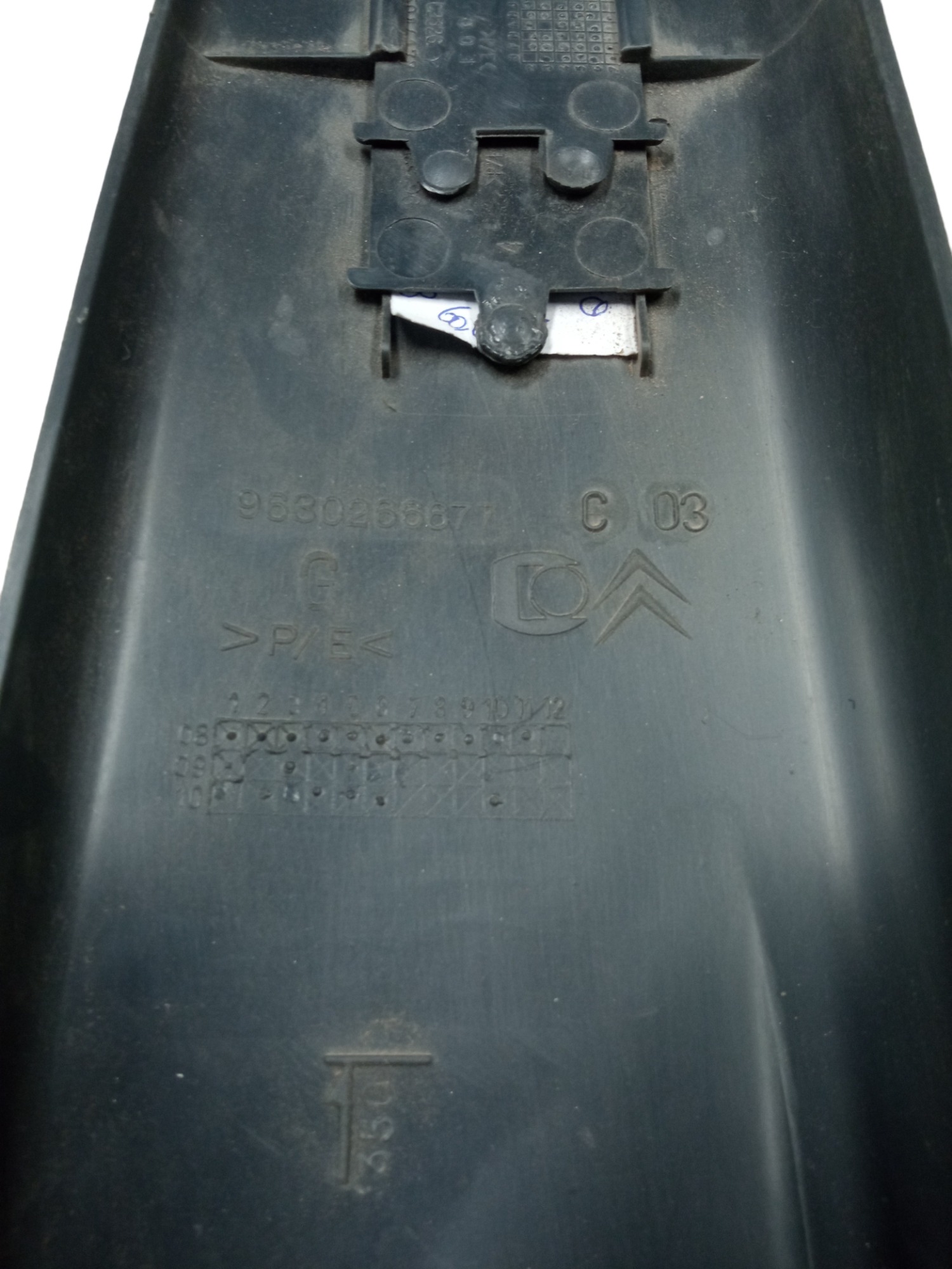 Acabamento Sup. Coluna Esq. Citroen Xsara Picasso 01/08 5