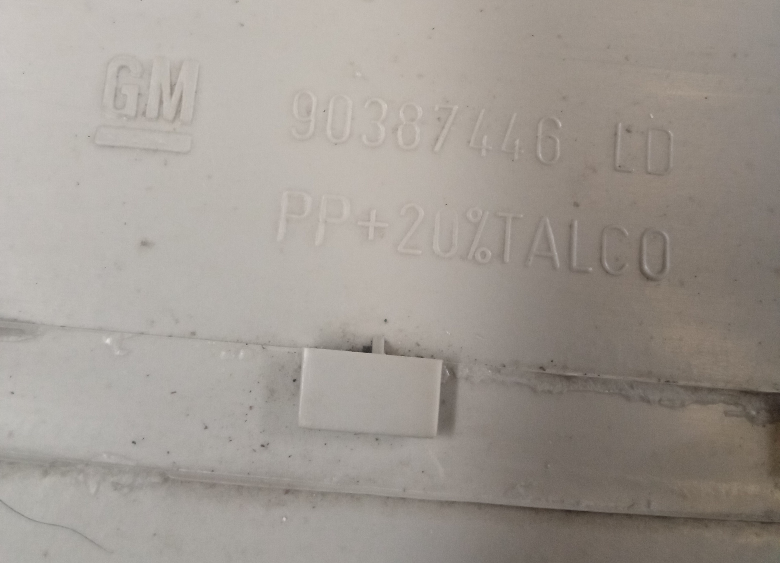 Acabamento Coluna Traseira Direita Gm Corsa Super 2000 6