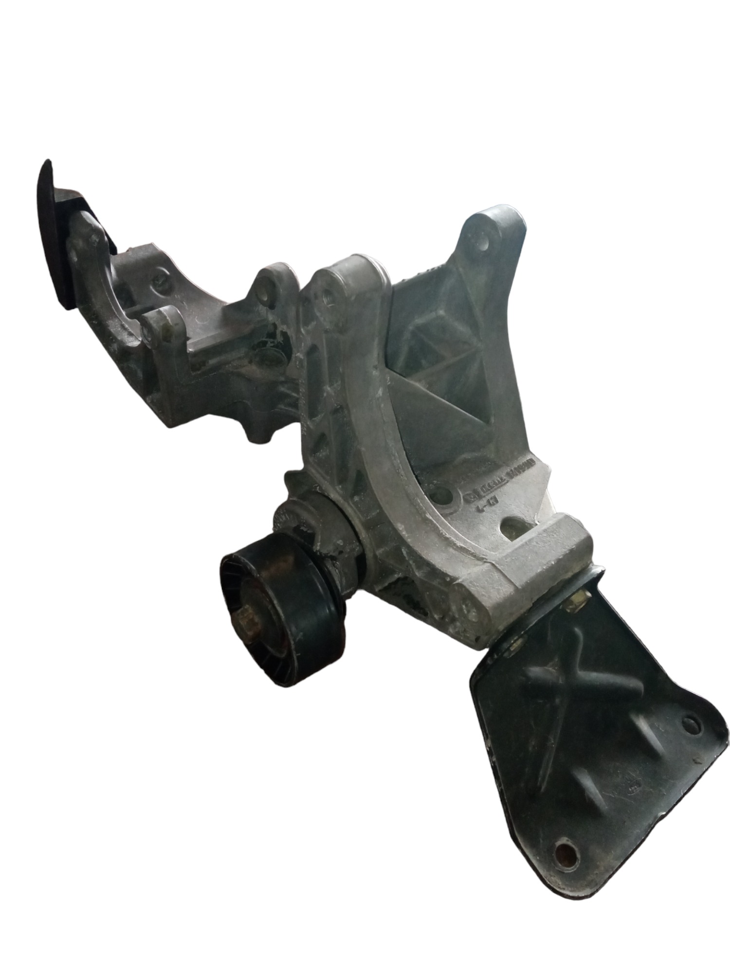 Suporte De Bomba Hidráulica Ford Escort Zetec 95ab10ko19 5