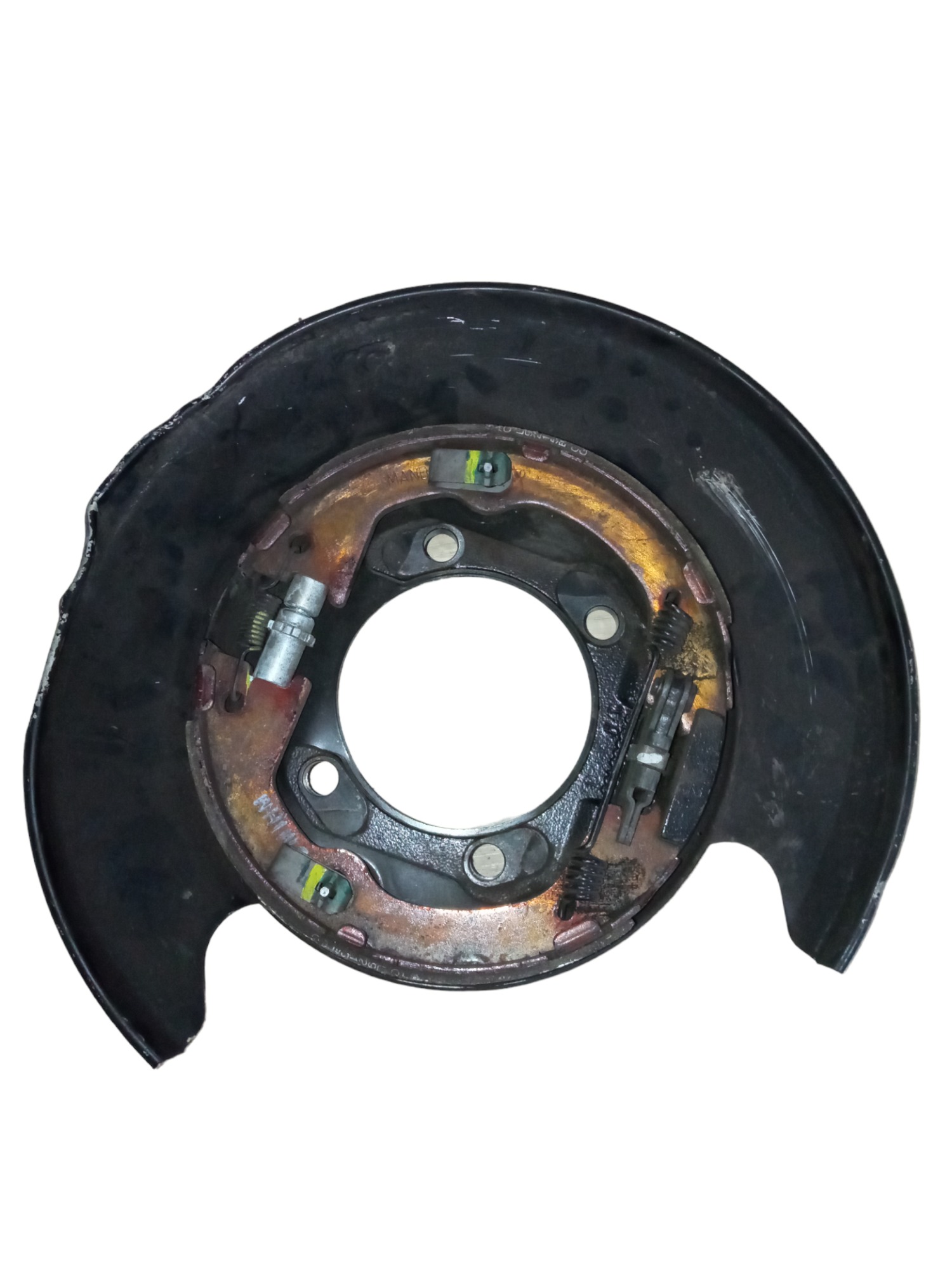 Defletor Cubo Roda Traseiro Esquerdo Hyundai Santa Fé 06/12 2