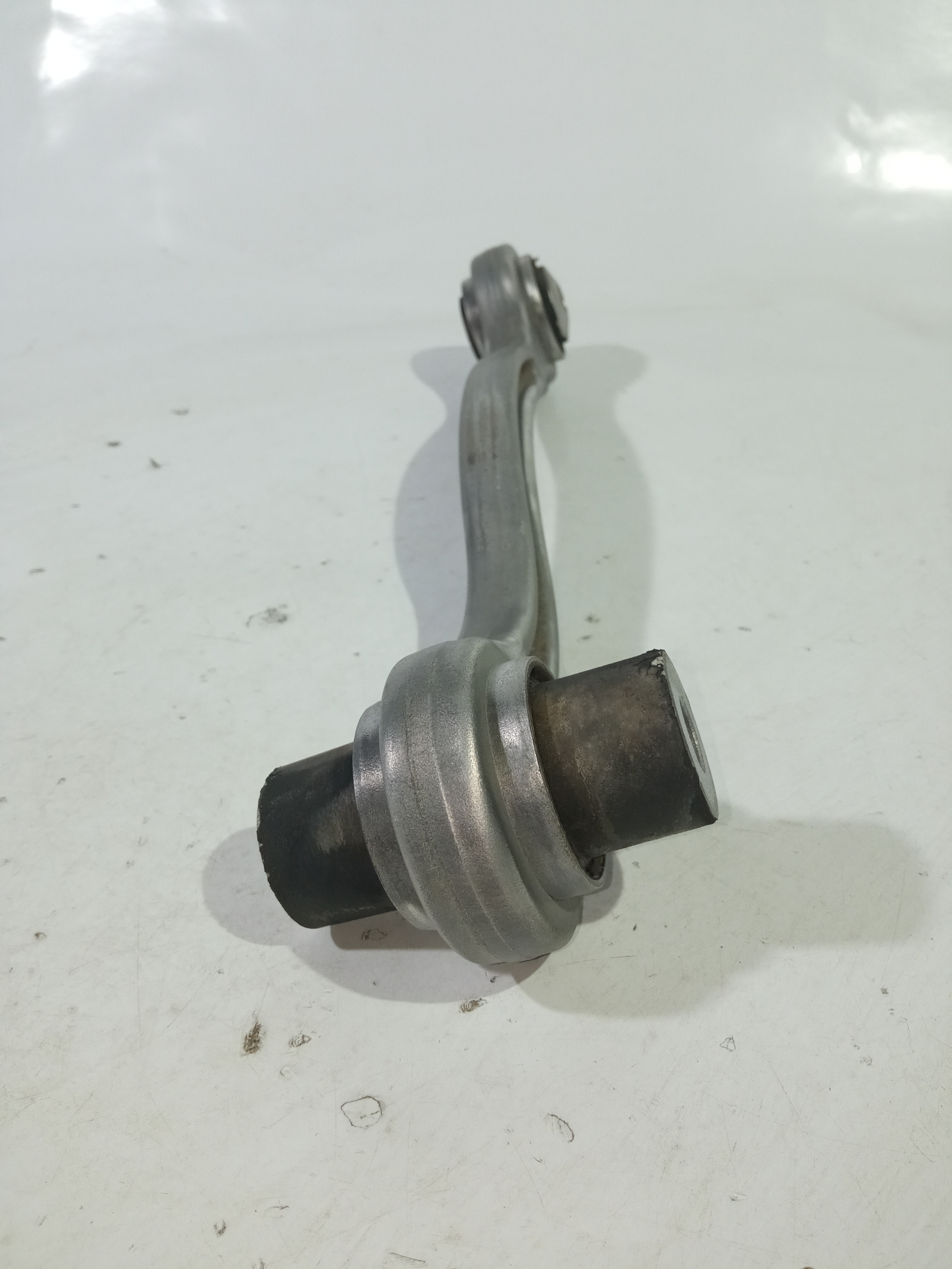Braço Tirante Superior Suspensao Traseira  Mercedes E350 2
