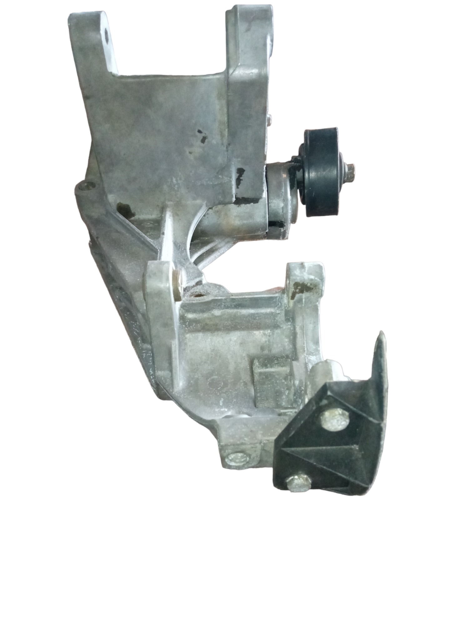 Suporte De Bomba Hidráulica Ford Escort Zetec 95ab10ko19 4