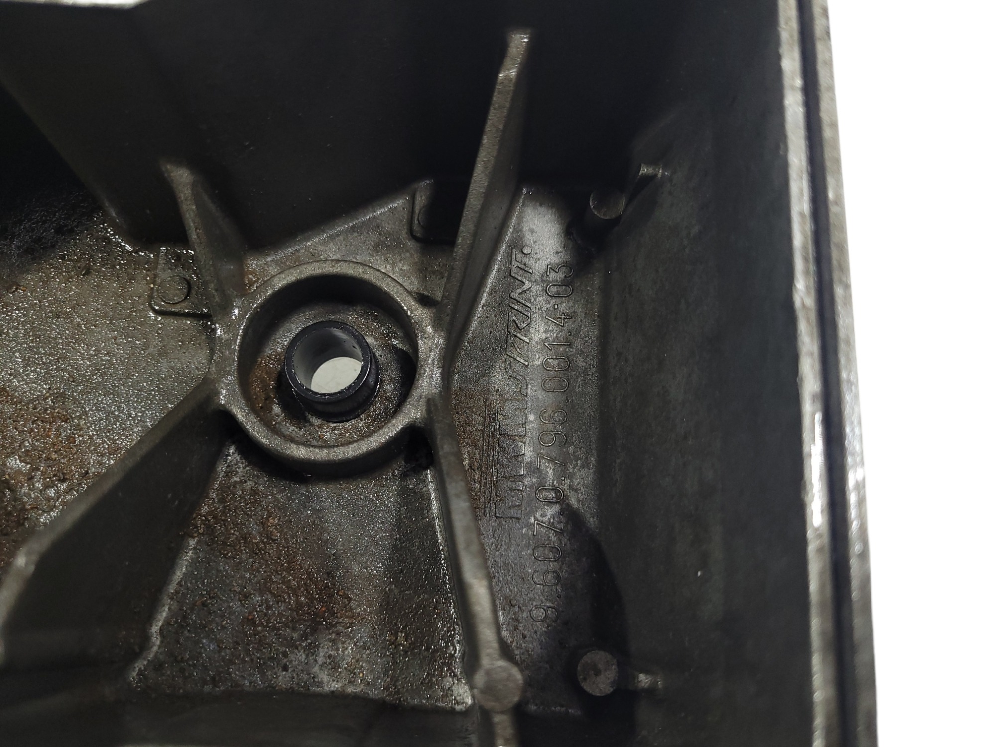 Tampa Cabeçote Motor Mwm 6 Cilindrosn 96070796001403 5