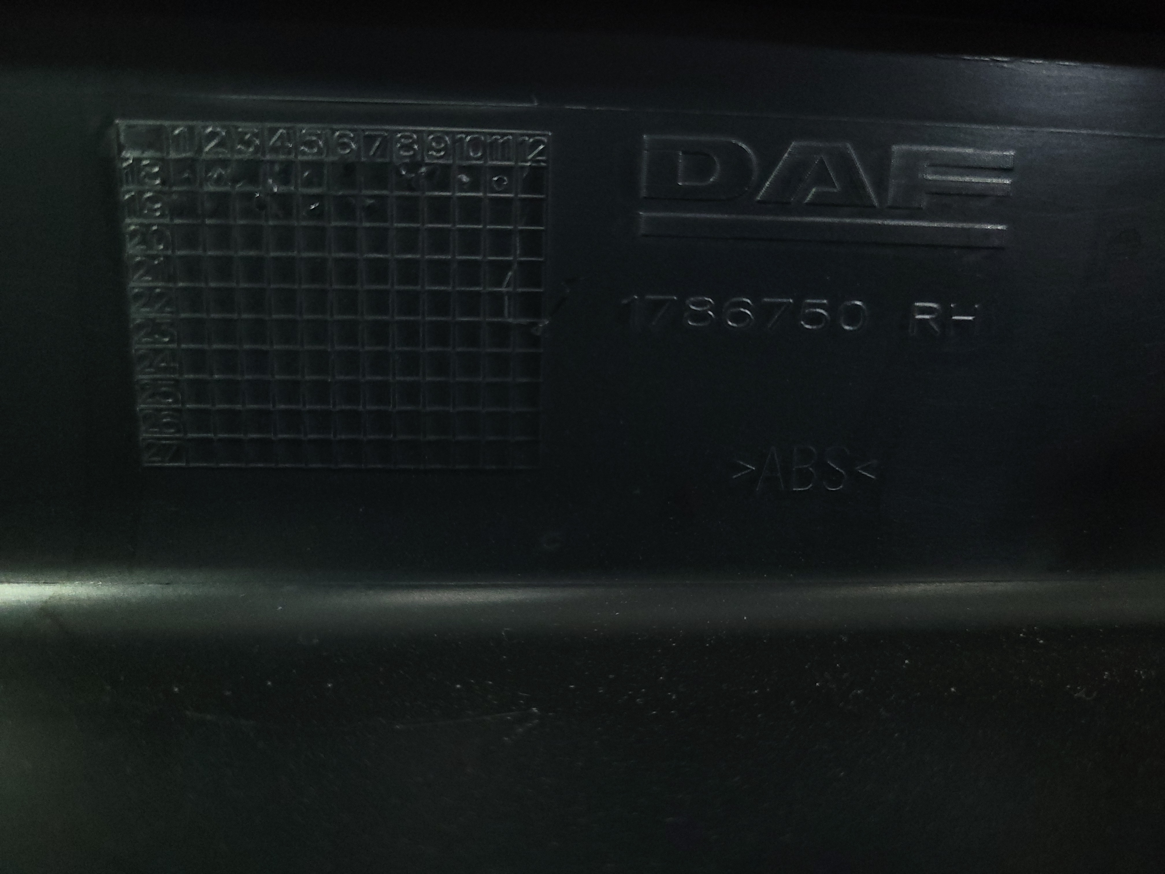 Acabamento Alavanca Desencadeamento Tampa Direita Daf  Xf106 5