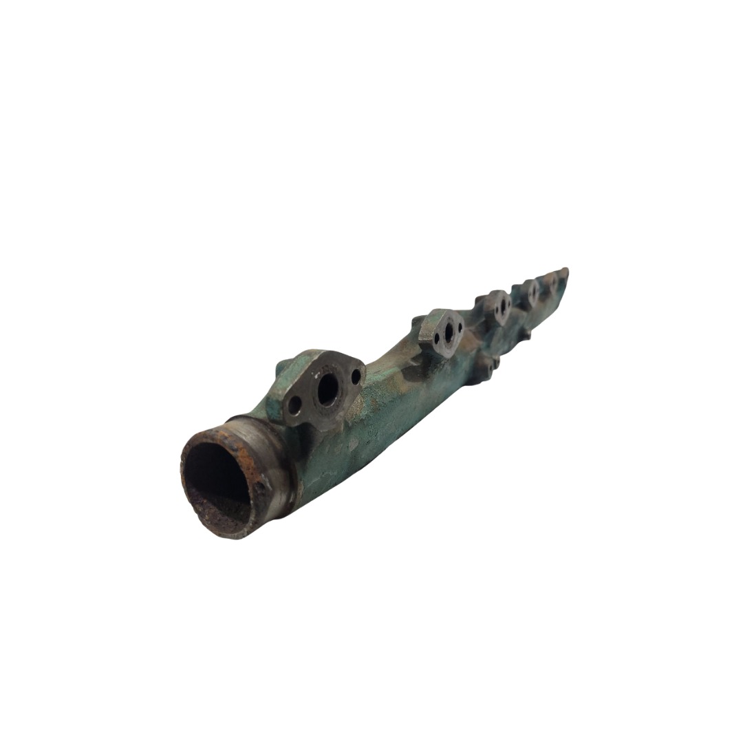 Coletor De Agua Volvo Td122479602 4