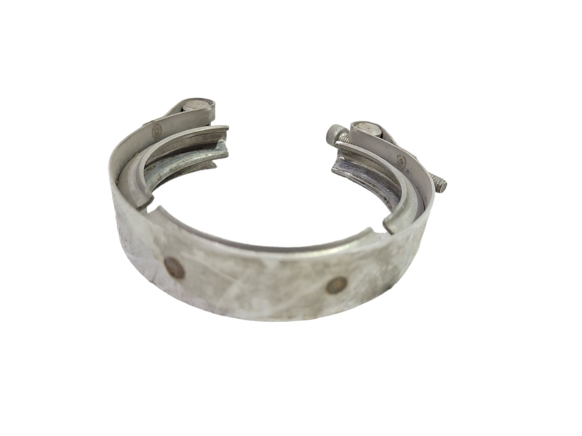 Abraçadeira Volvo 20592787