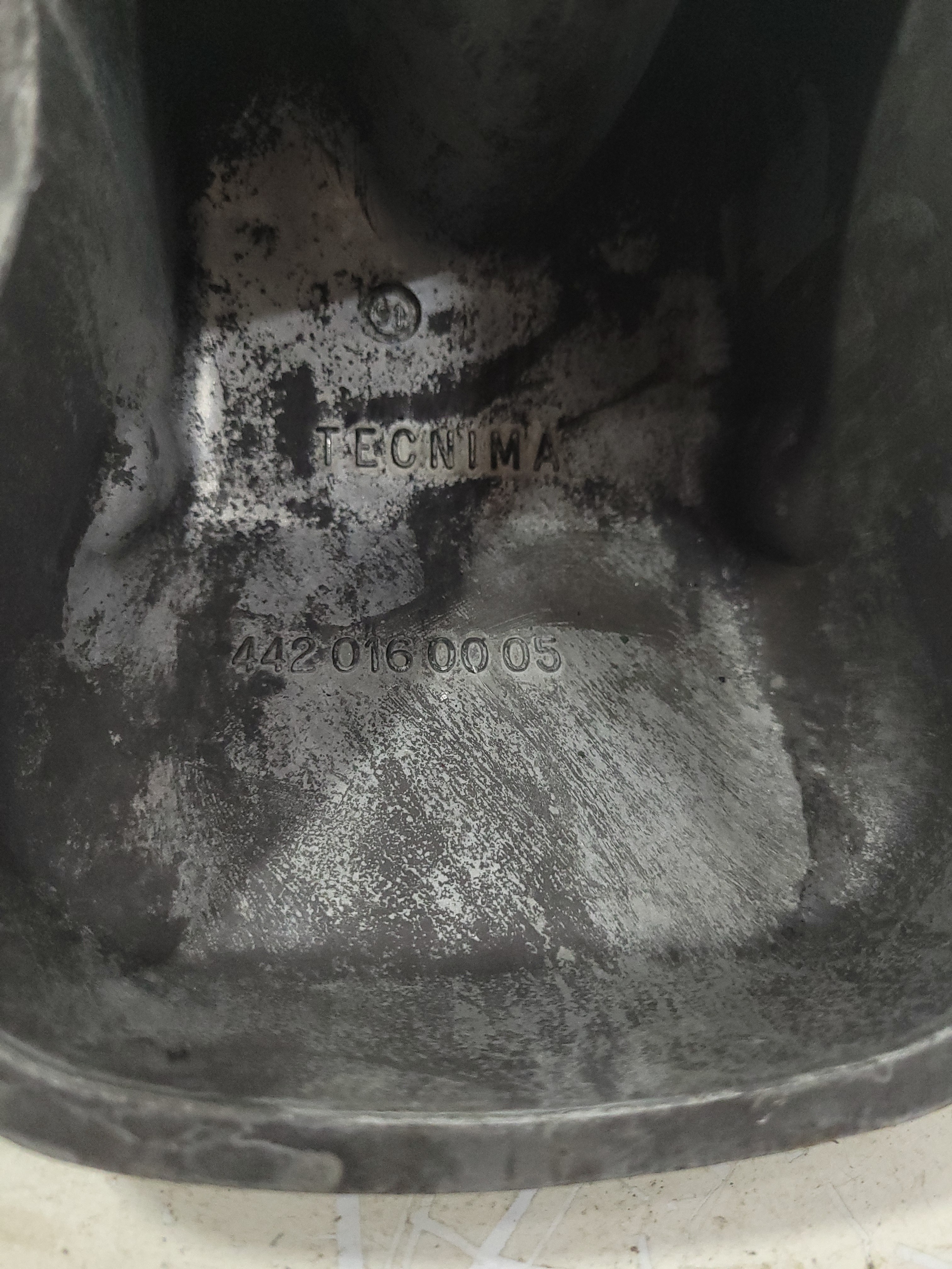 Tampa De Válvula M Benz 447 4420160005 5