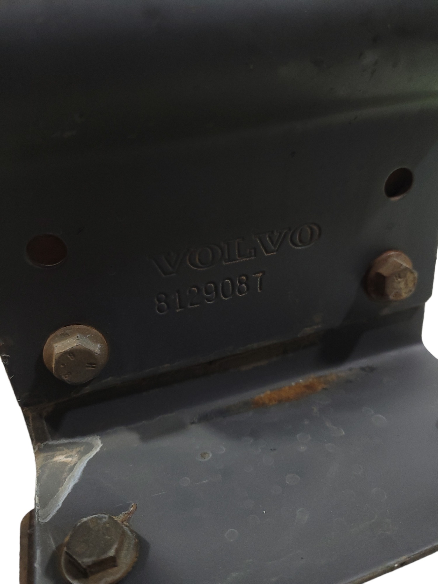 Suporte Traseiro Paralama Volvo Fh 8129087 5