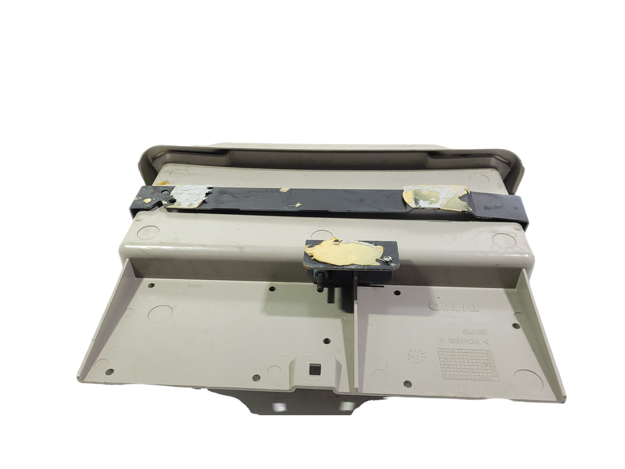 Revestimento Console Central Iveco 504057677 4