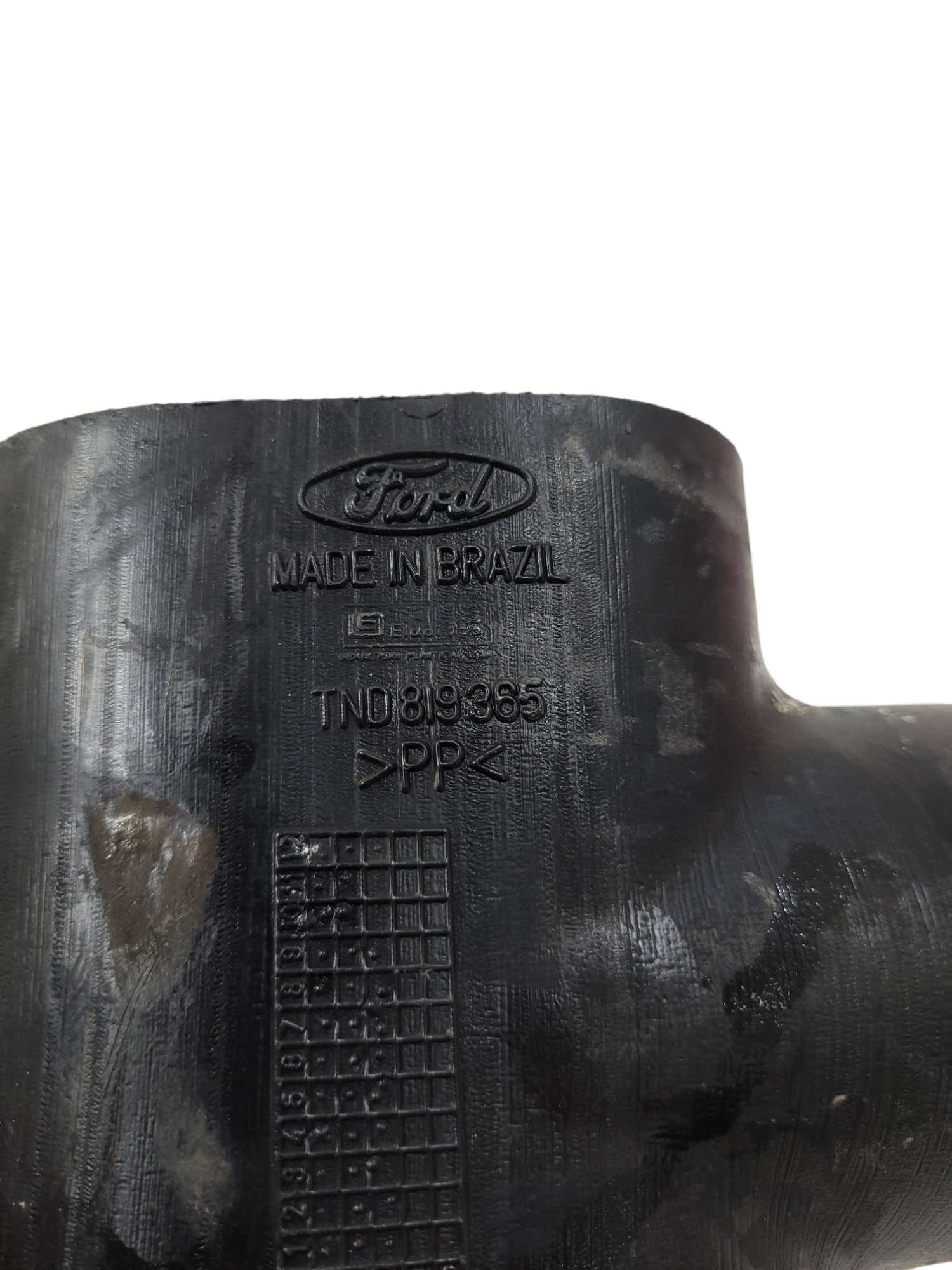 Duto Adaptador Desembaçador Esquerdo Ford Cargo 712 815 5