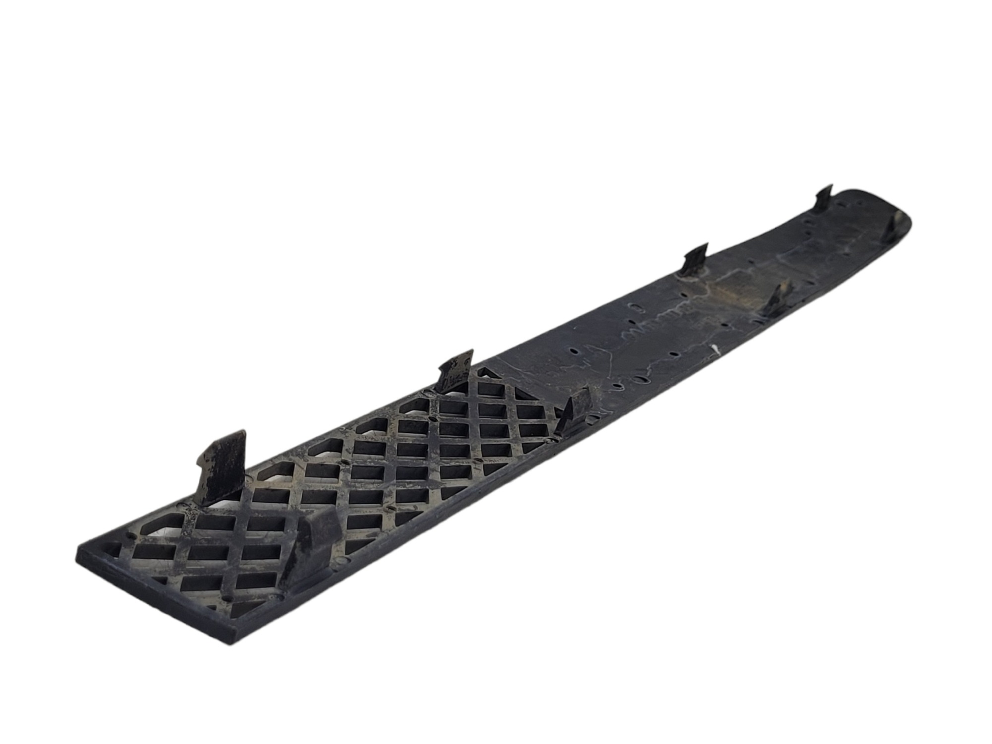 Friso Grade Frontal Mbenz Atego A9738880523 5