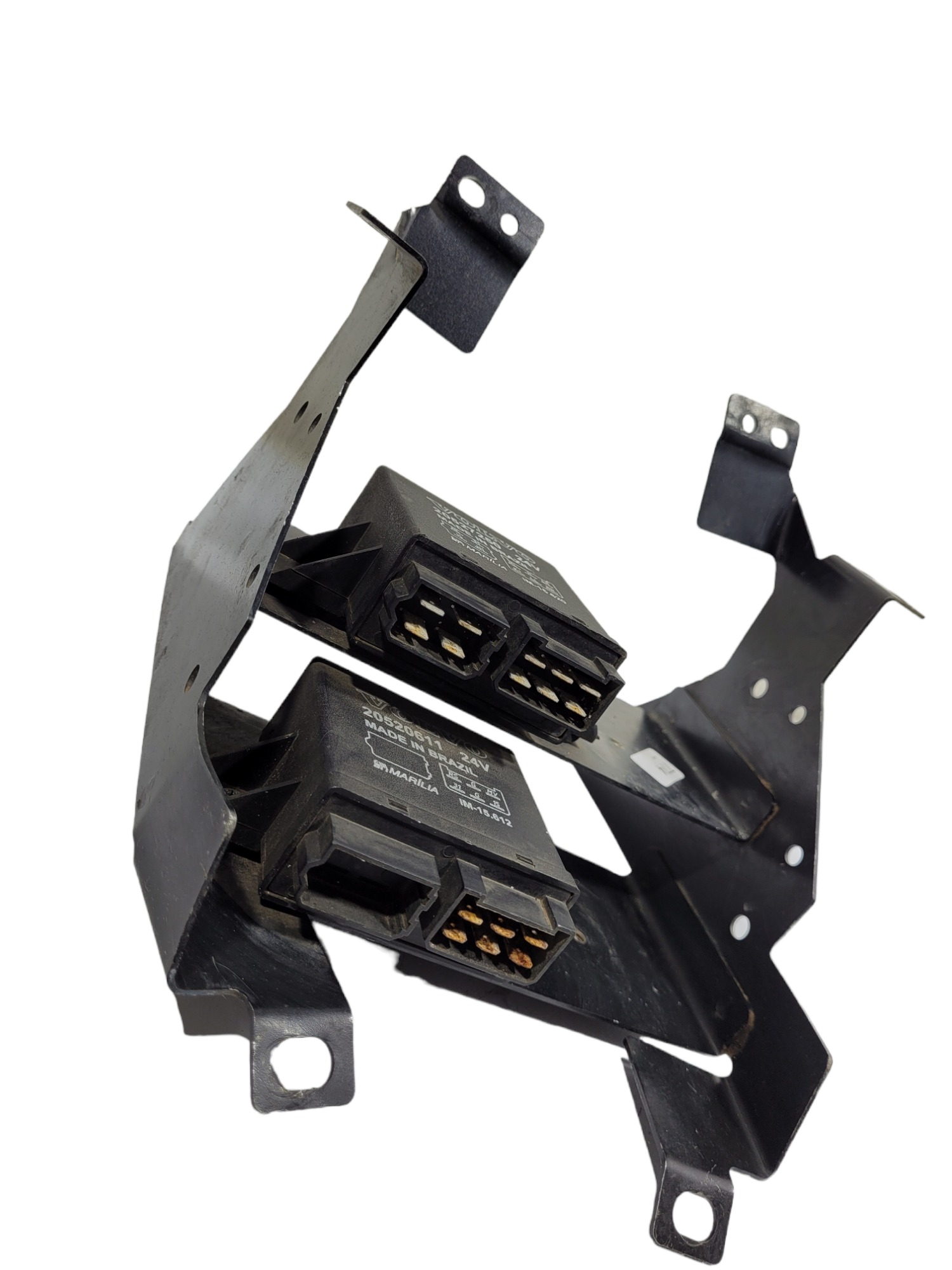 Rele Com Suporte Volvo Vm – 20527250 5