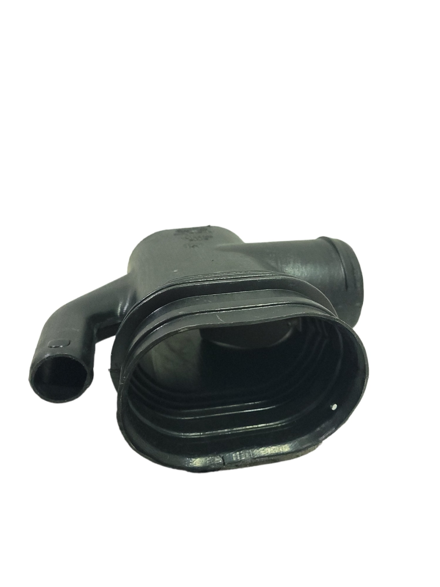 Duto Adaptador Desembaçador Esquerdo Ford Cargo 712 815 4