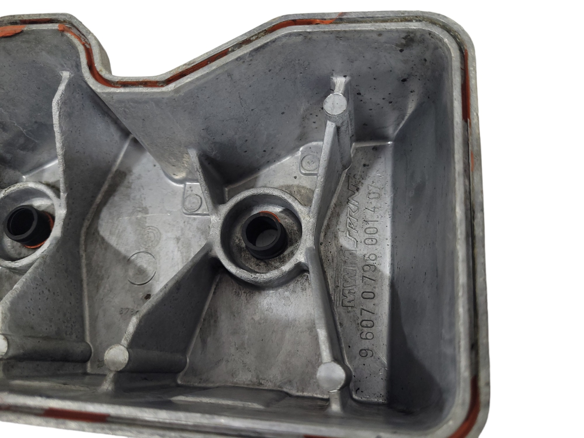 Tampa Cabeçote Motor Mwm 6 Cilindros / 96070796001407 5