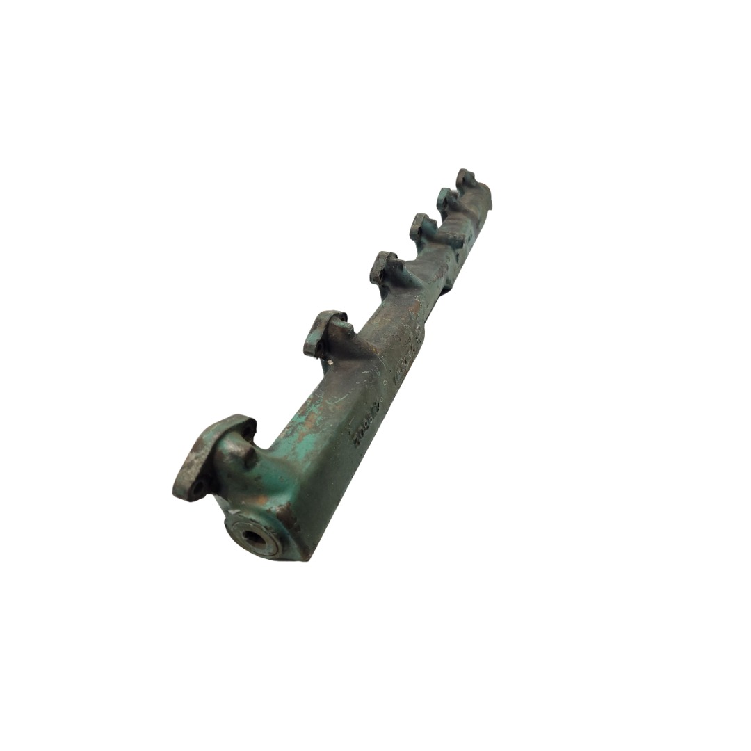 Coletor De Agua Volvo Td122479602 2