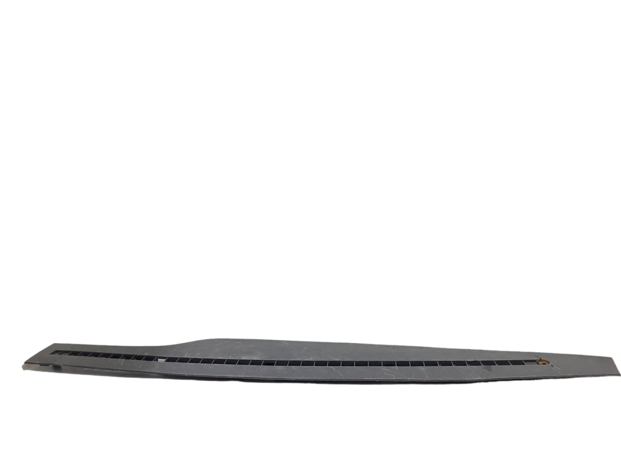 Grelha Superior Esquerda Painel Vw Constellation 2r2815681 2