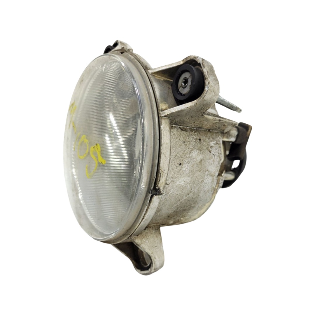Farol Dianteiro M. Benz Atron 2324 : 2