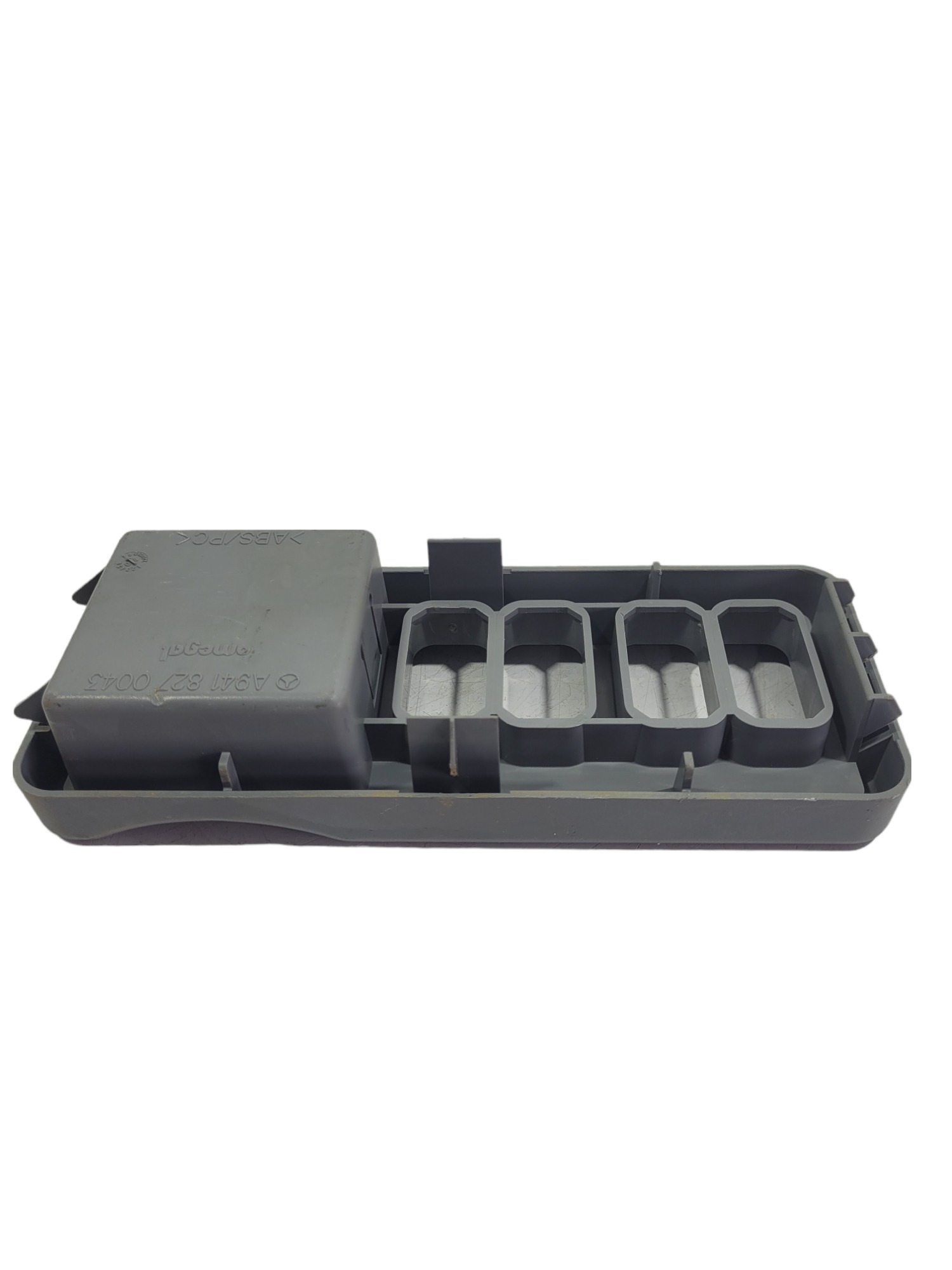 Quadro De Comutação Cabine Mb Atego 9418270043 2